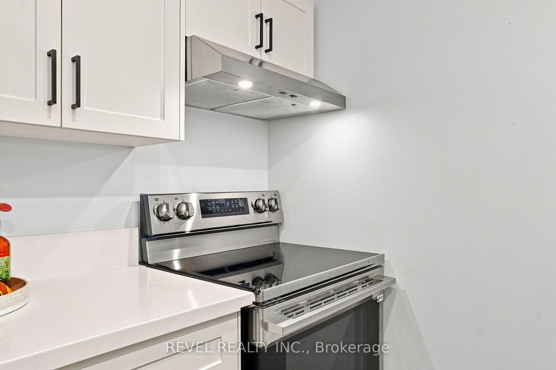 Photo 7 of Unit 306, 1655 Pickering Parkway, Pickering, Village East — HOMEH