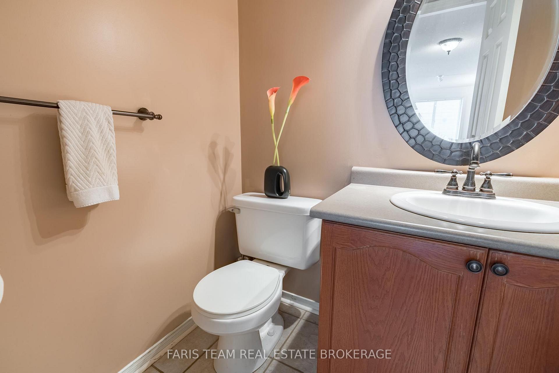 Photo 14 of 41 Willow Drive, Barrie, Holly — HOMEH