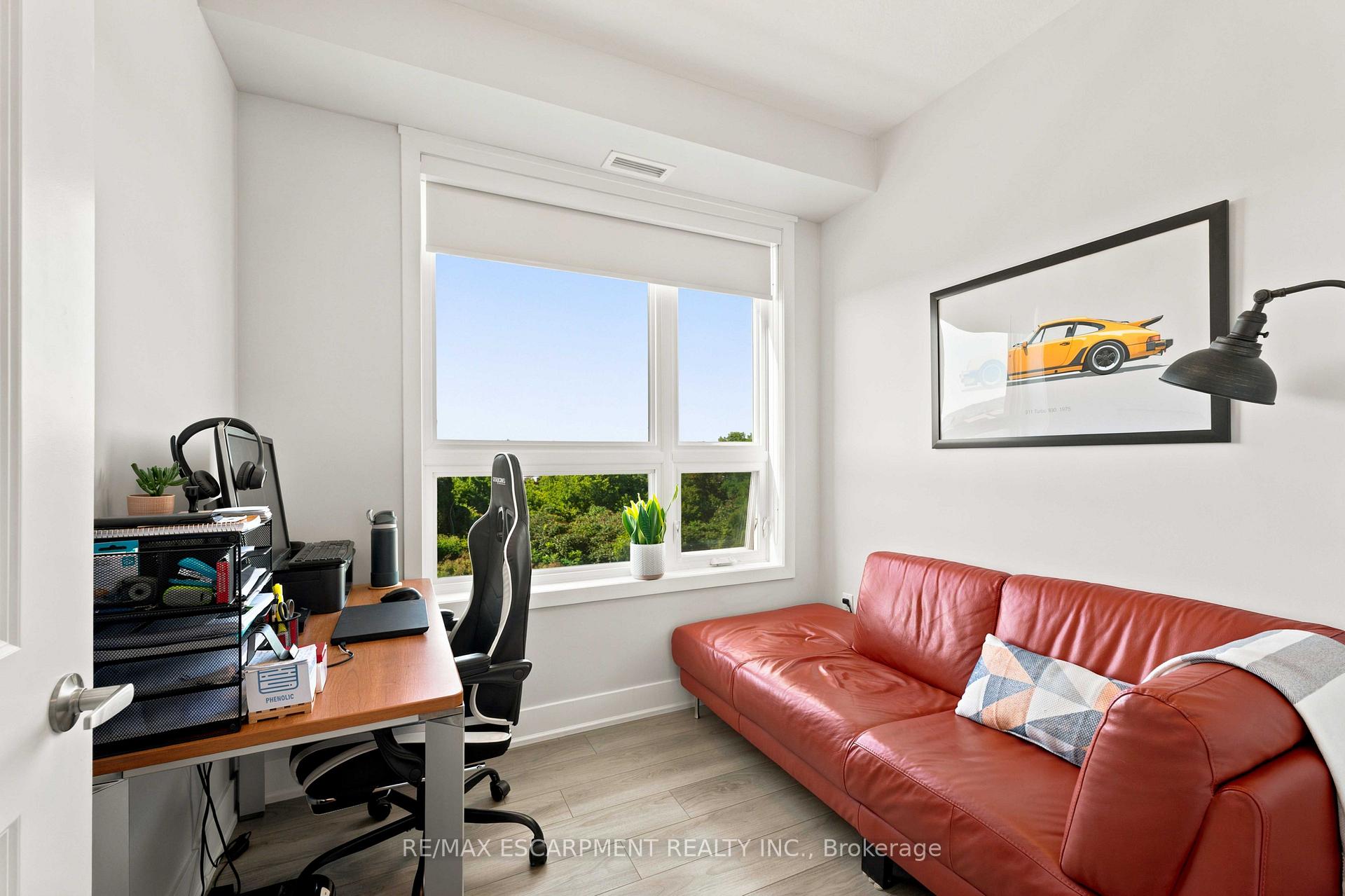 Photo 8 of Unit 411, 125 Shoreview Place, Hamilton, Stoney Creek — HOMEH