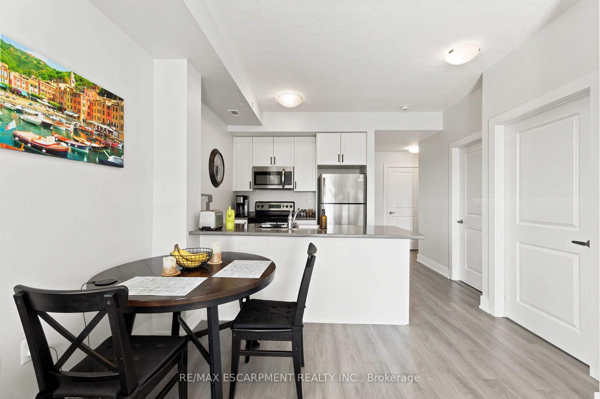 Photo 16 of Unit 411, 125 Shoreview Place, Hamilton, Stoney Creek — HOMEH