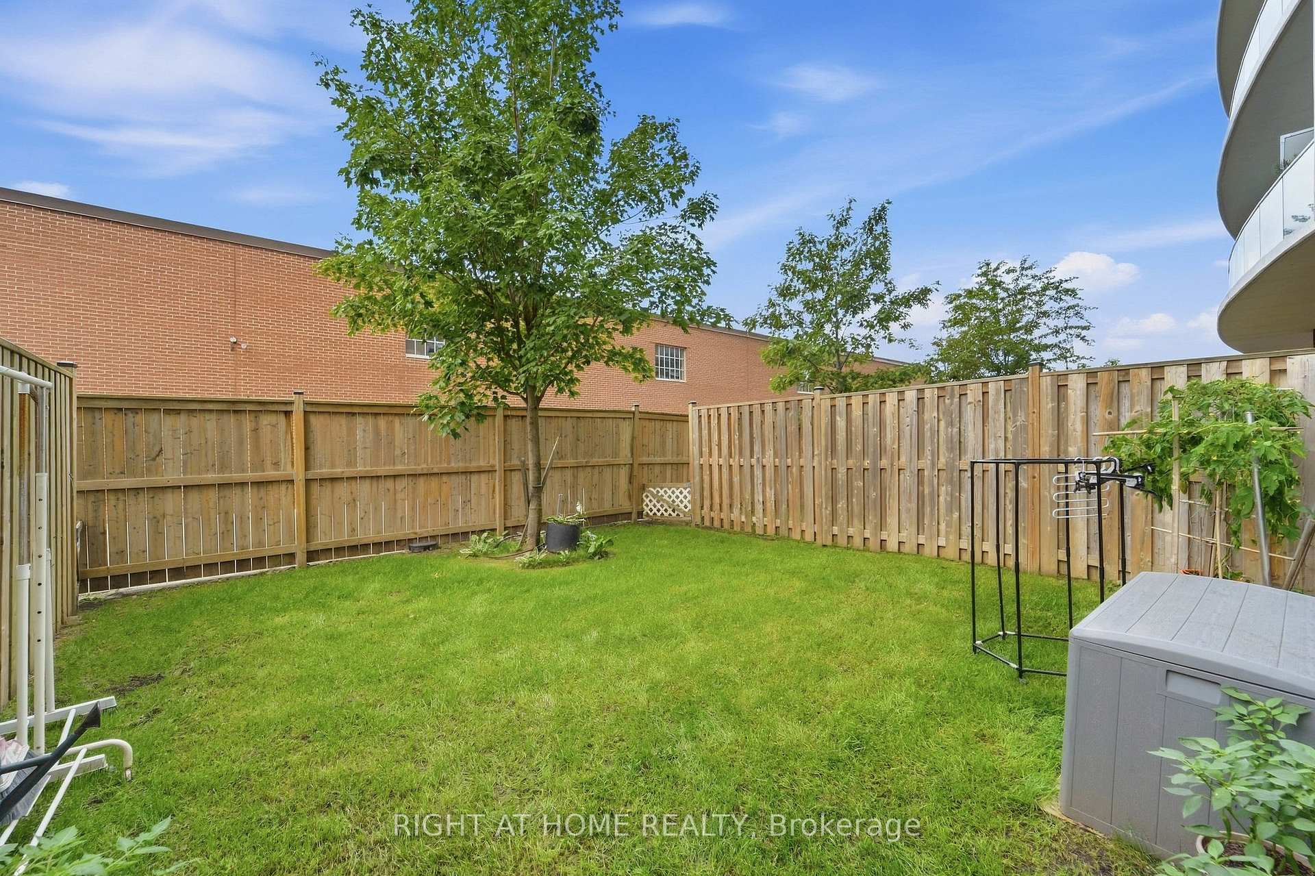 Photo 4 of Unit 104, 1328 Birchmount Road, Scarborough, Wexford-Maryvale — HOMEH