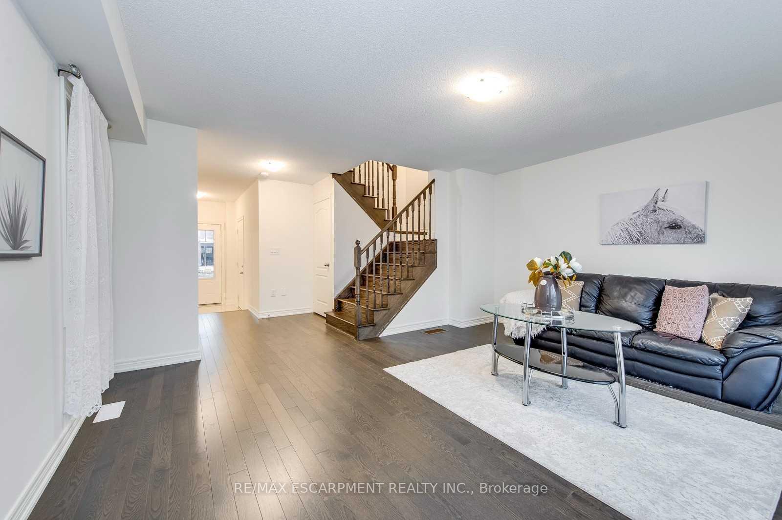 Photo 7 of 3968 Thomas Alton Boulevard, Burlington, Alton — HOMEH