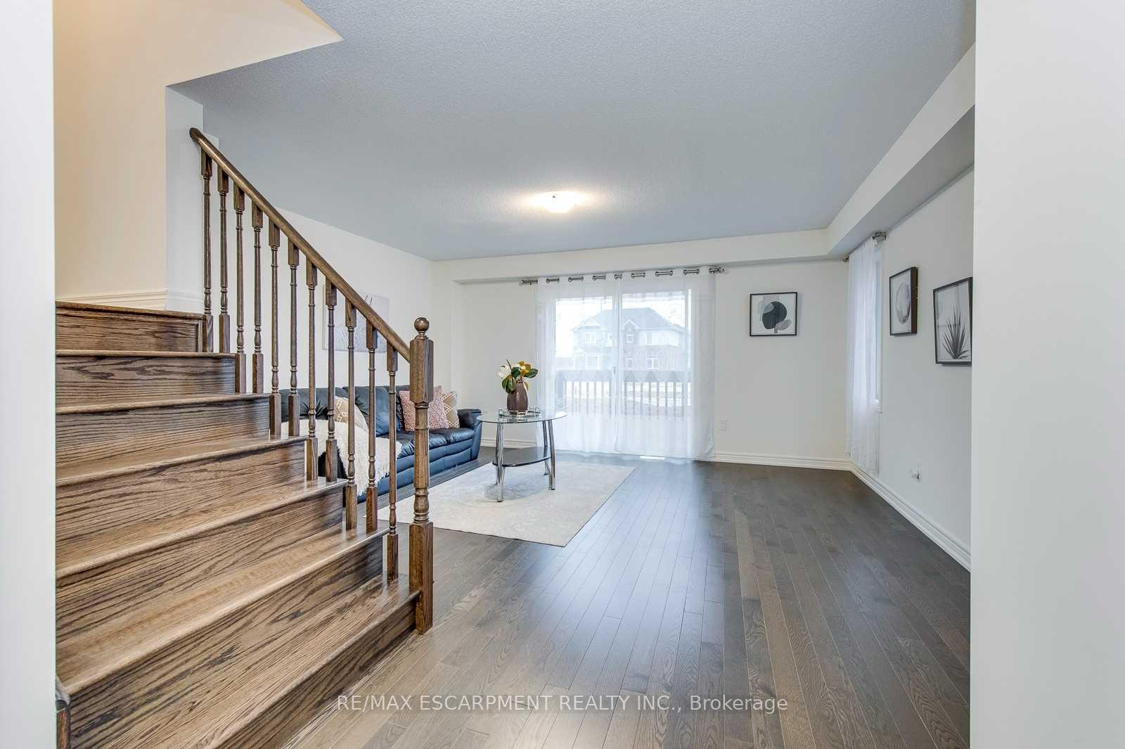 Photo 10 of 3968 Thomas Alton Boulevard, Burlington, Alton — HOMEH