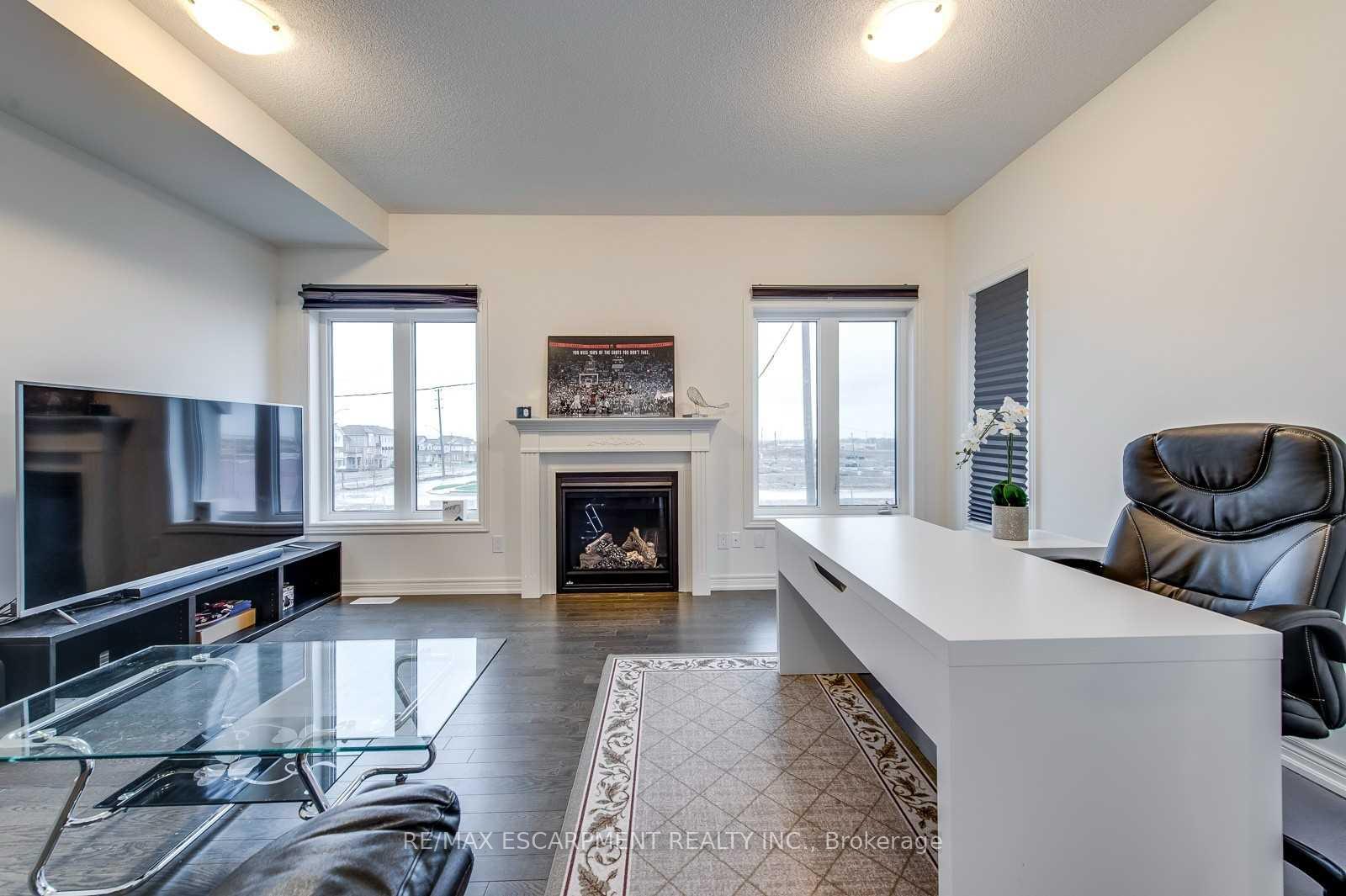 Photo 11 of 3968 Thomas Alton Boulevard, Burlington, Alton — HOMEH