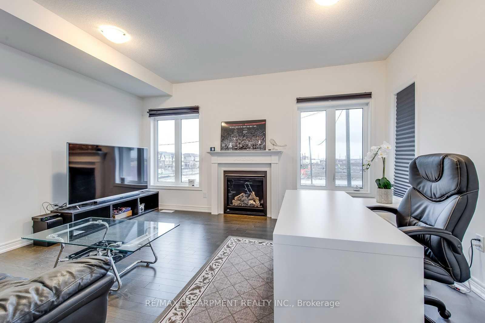 Photo 12 of 3968 Thomas Alton Boulevard, Burlington, Alton — HOMEH