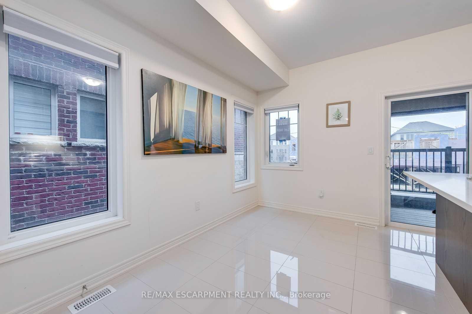 Photo 16 of 3968 Thomas Alton Boulevard, Burlington, Alton — HOMEH