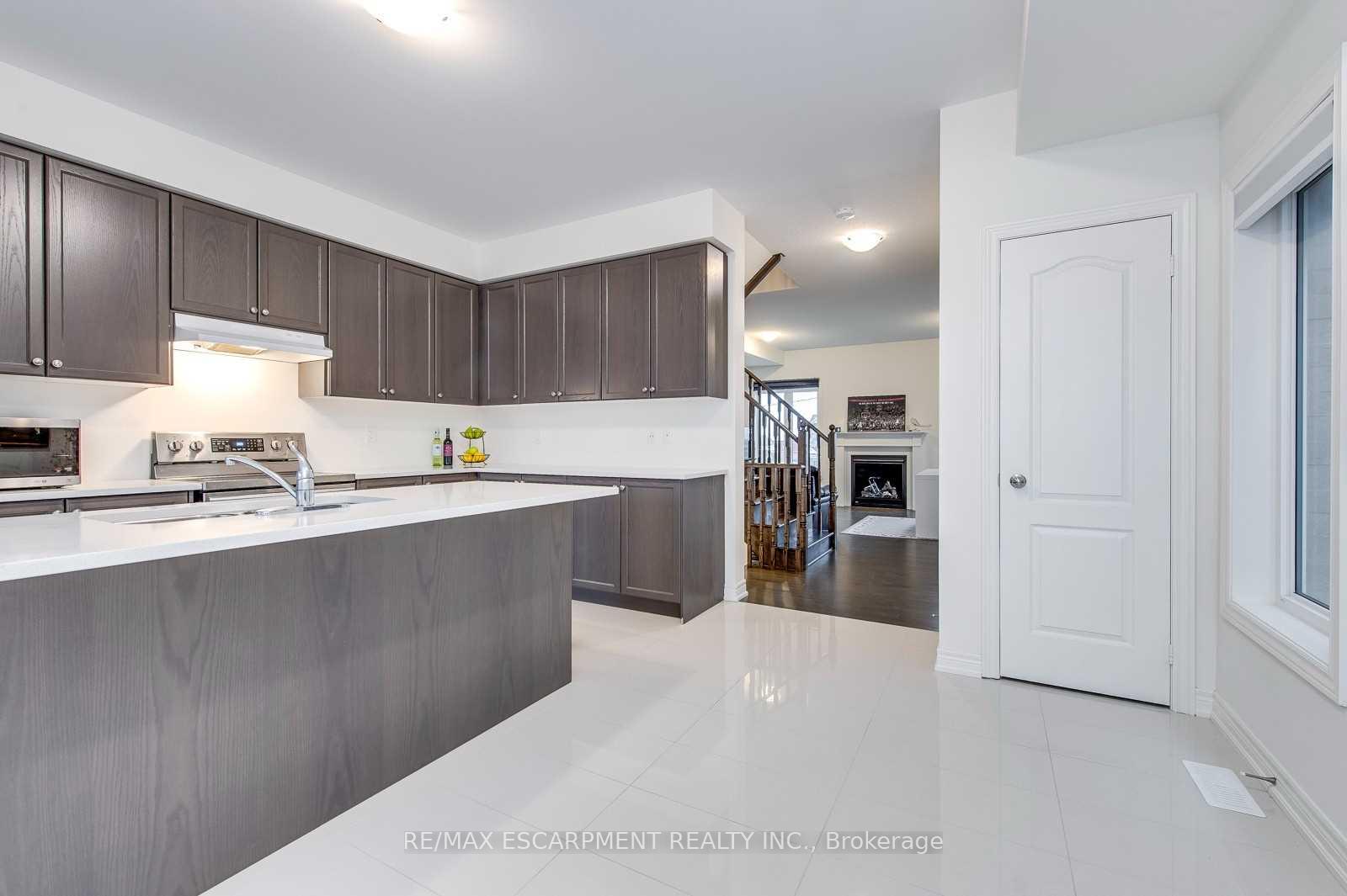 Photo 18 of 3968 Thomas Alton Boulevard, Burlington, Alton — HOMEH