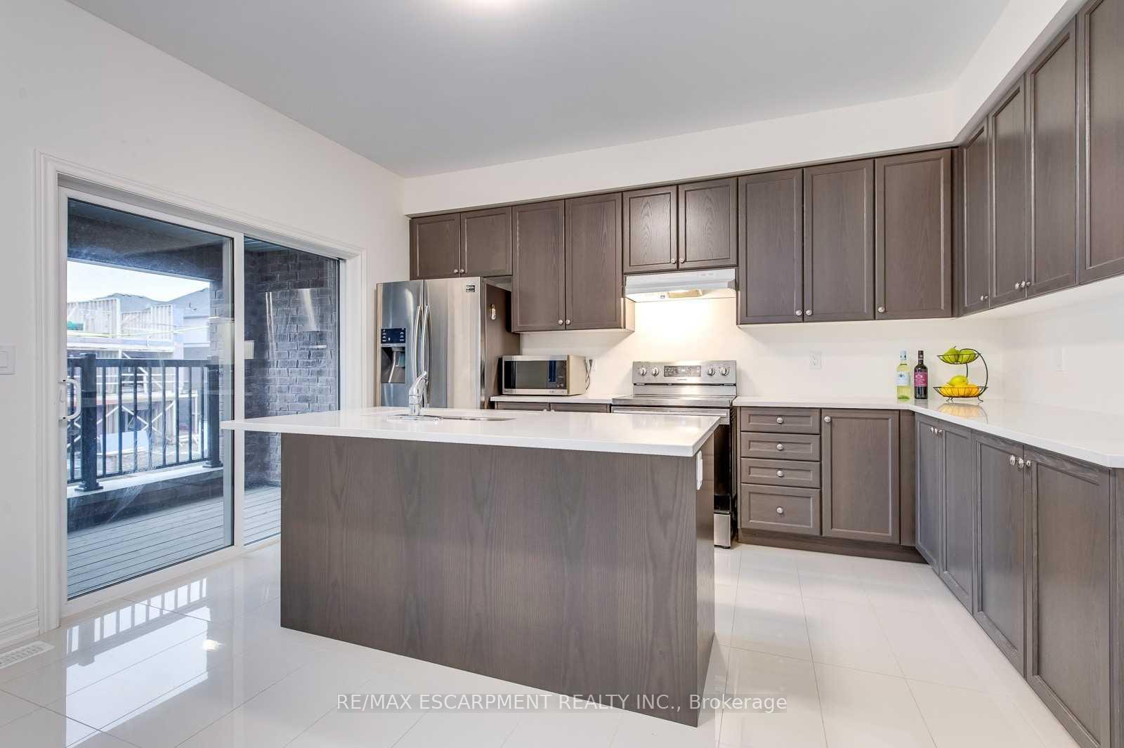 Photo 20 of 3968 Thomas Alton Boulevard, Burlington, Alton — HOMEH