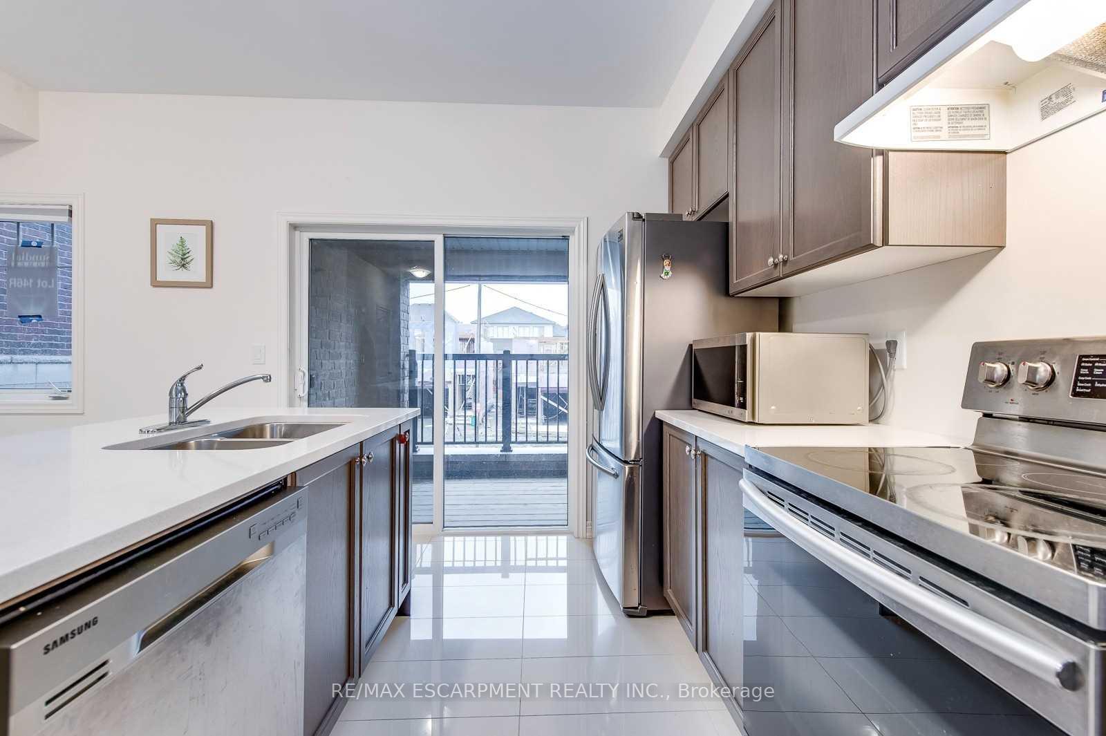 Photo 22 of 3968 Thomas Alton Boulevard, Burlington, Alton — HOMEH
