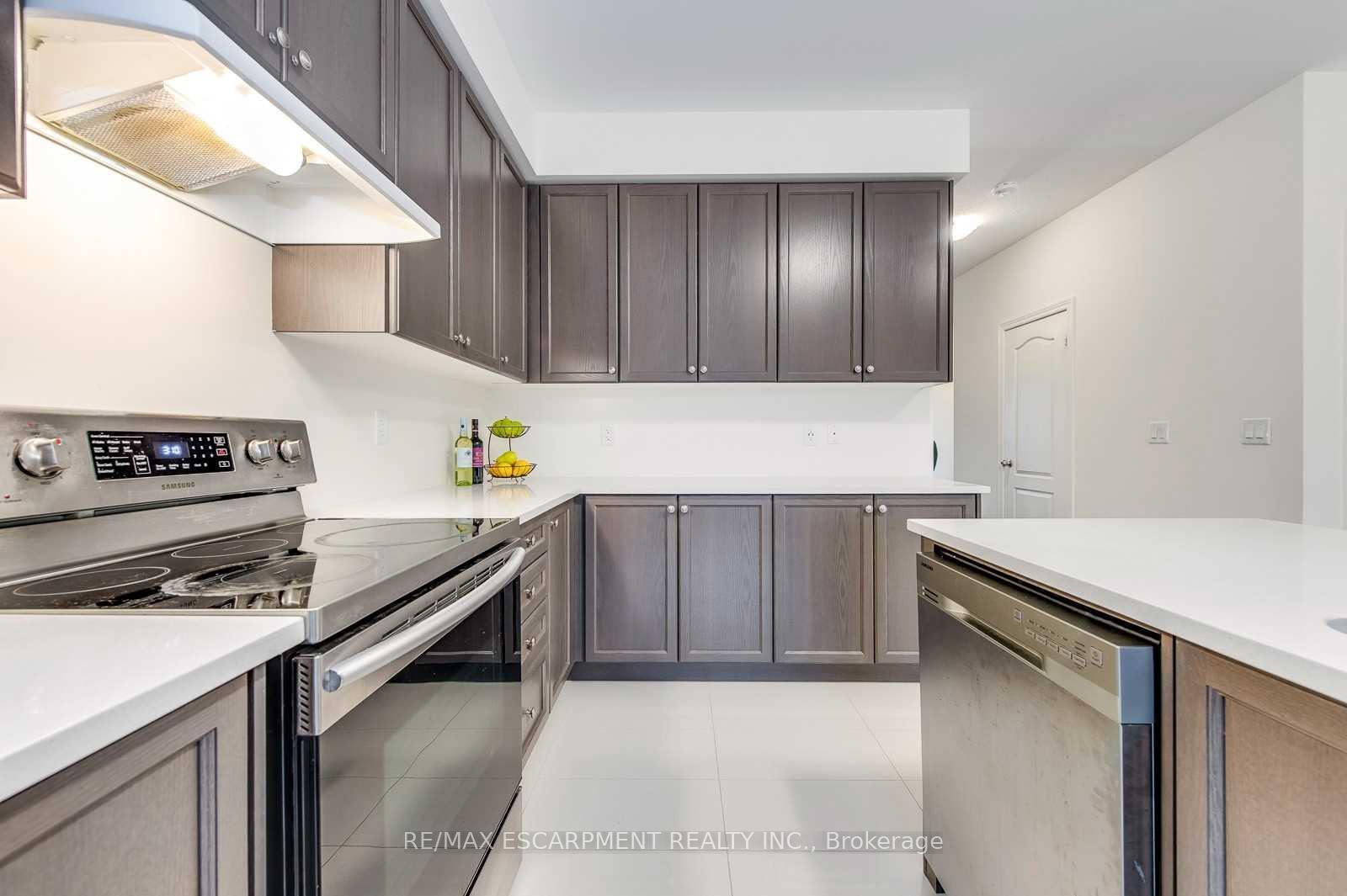 Photo 24 of 3968 Thomas Alton Boulevard, Burlington, Alton — HOMEH
