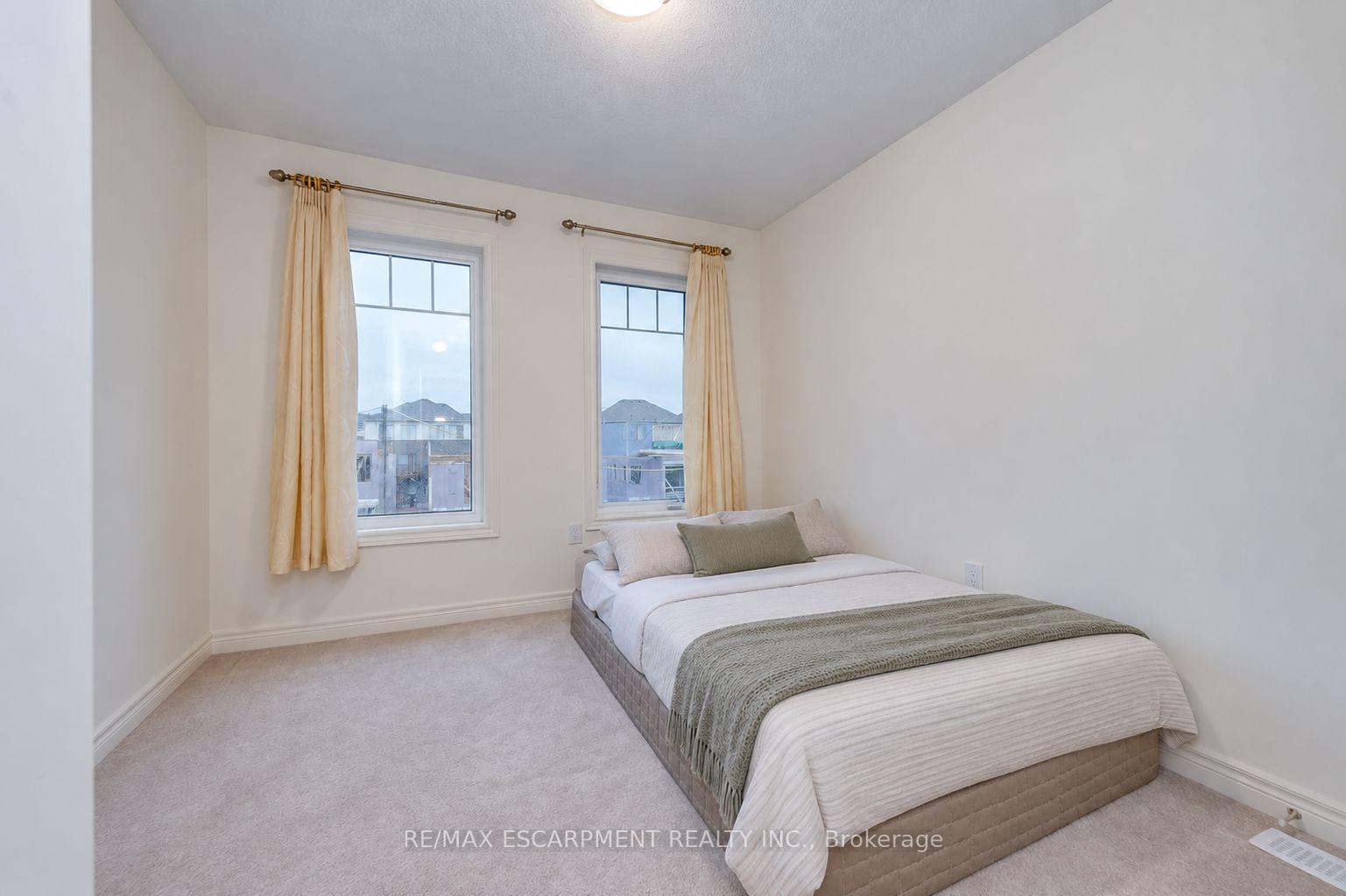 Photo 31 of 3968 Thomas Alton Boulevard, Burlington, Alton — HOMEH