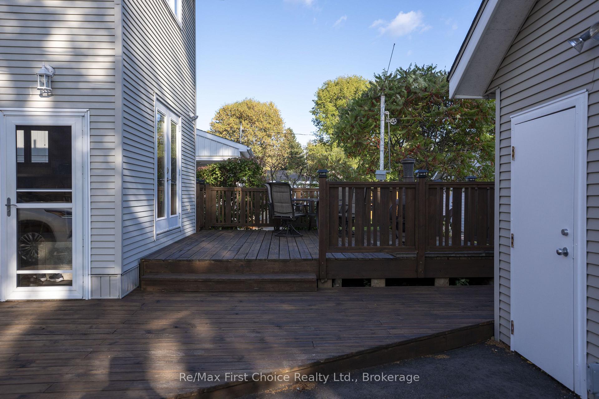 Photo 3 of 2824 Moodie Street E, Thunder Bay, Green Acres — HOMEH