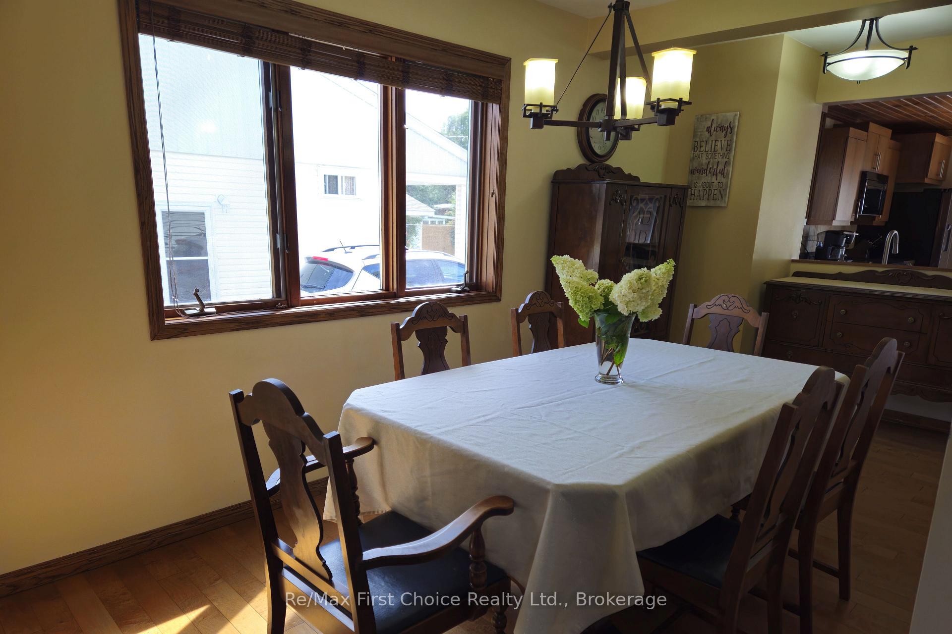 Photo 8 of 2824 Moodie Street E, Thunder Bay, Green Acres — HOMEH
