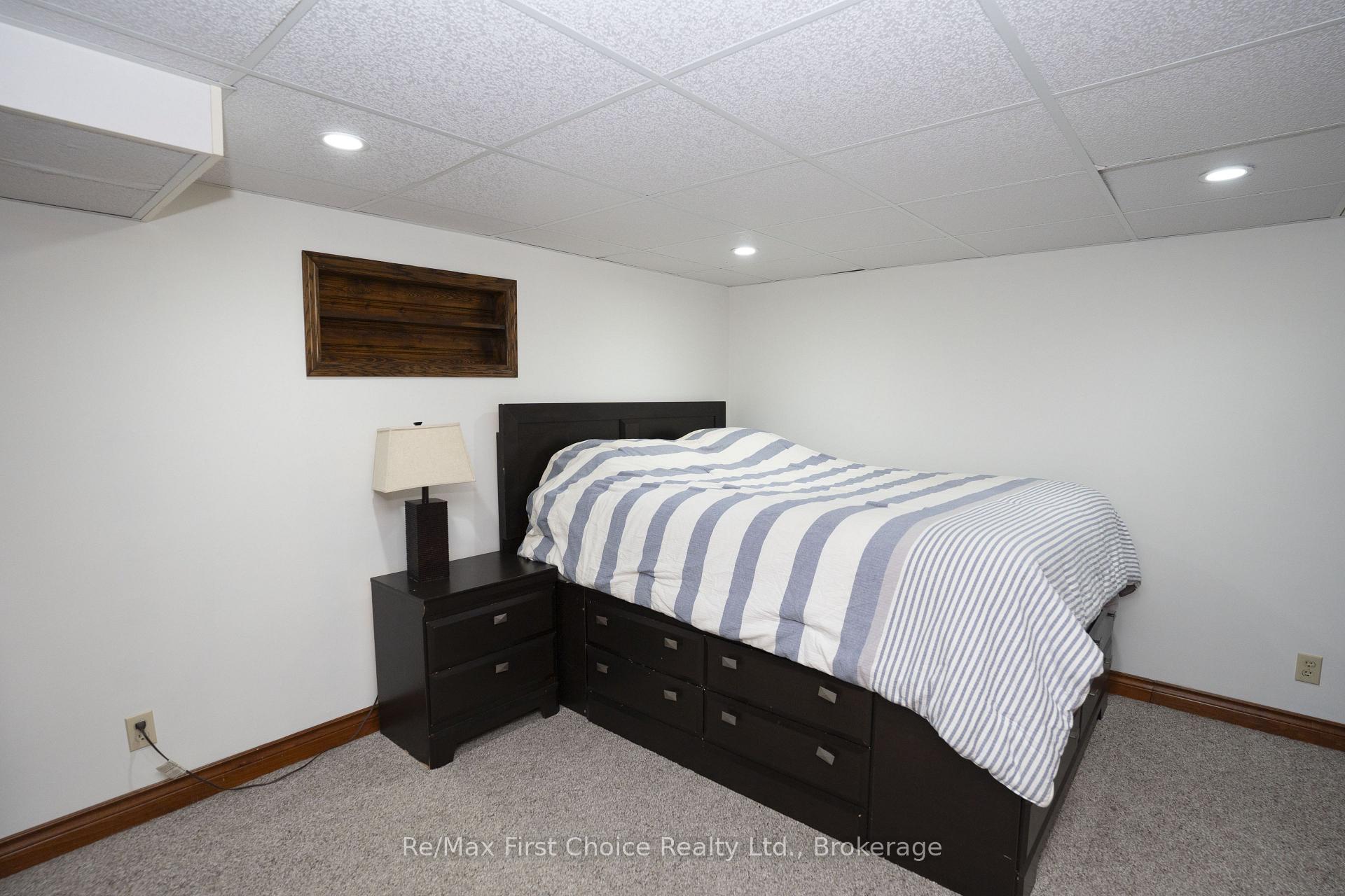 Photo 23 of 2824 Moodie Street E, Thunder Bay, Green Acres — HOMEH