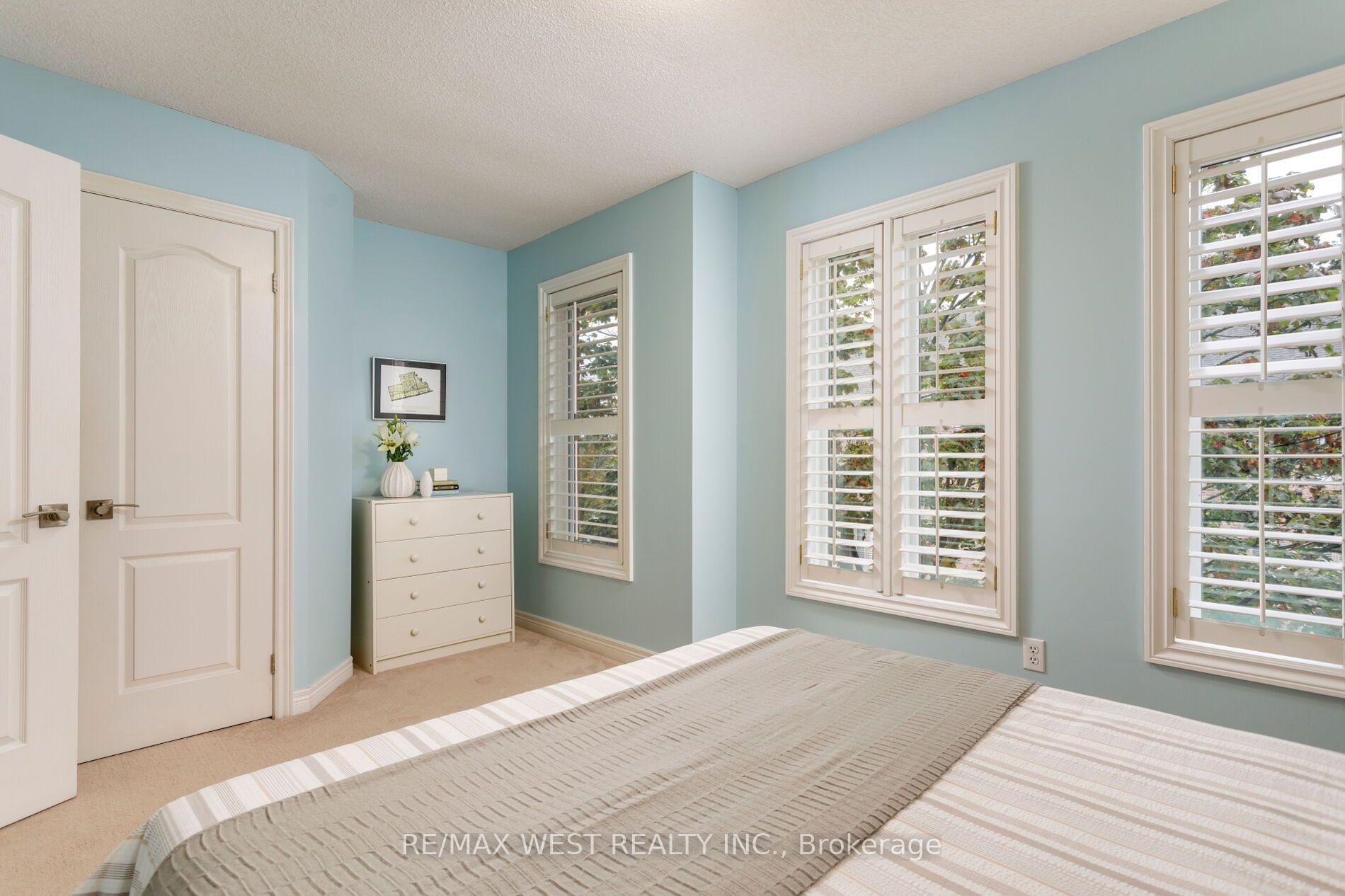 Photo 32 of Unit 3, 175 Grand Avenue, Etobicoke, Stonegate-Queensway — HOMEH