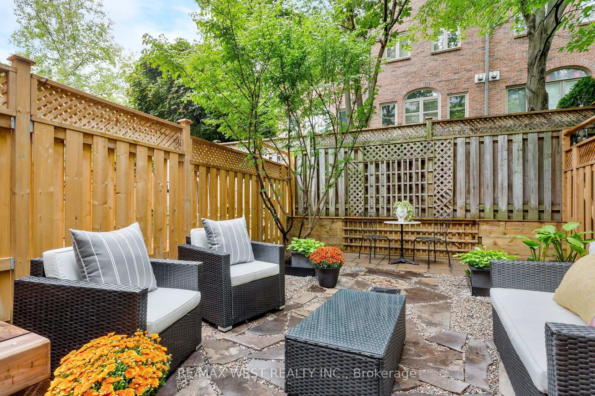 Photo 47 of Unit 3, 175 Grand Avenue, Etobicoke, Stonegate-Queensway — HOMEH