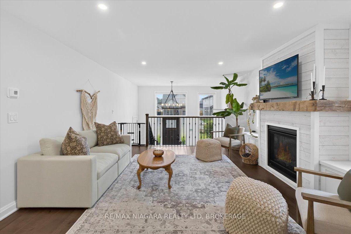 Photo 14 of 7331 Sherrilee Crescent, Niagara Falls, Brown — HOMEH