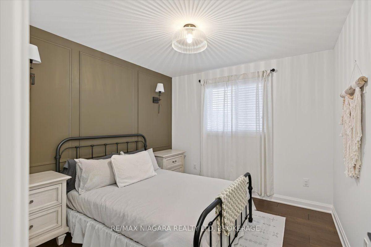 Photo 33 of 7331 Sherrilee Crescent, Niagara Falls, Brown — HOMEH