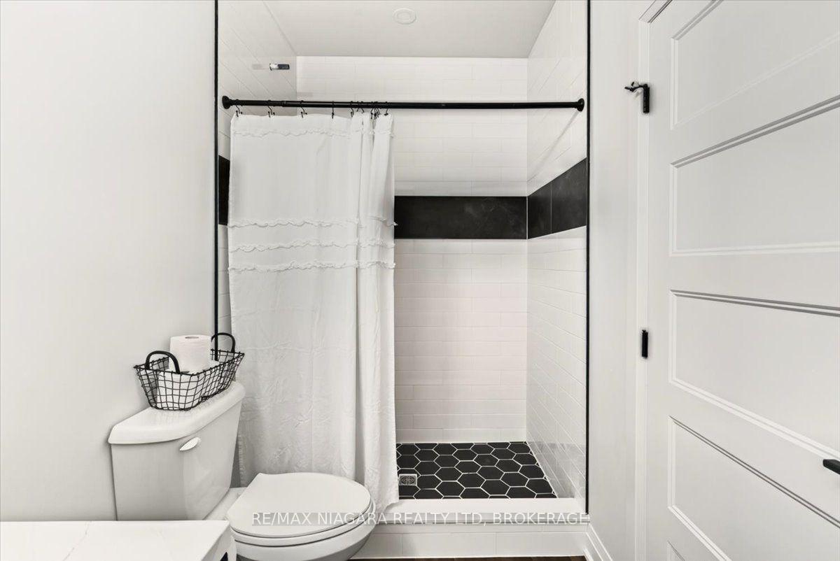 Photo 41 of 7331 Sherrilee Crescent, Niagara Falls, Brown — HOMEH