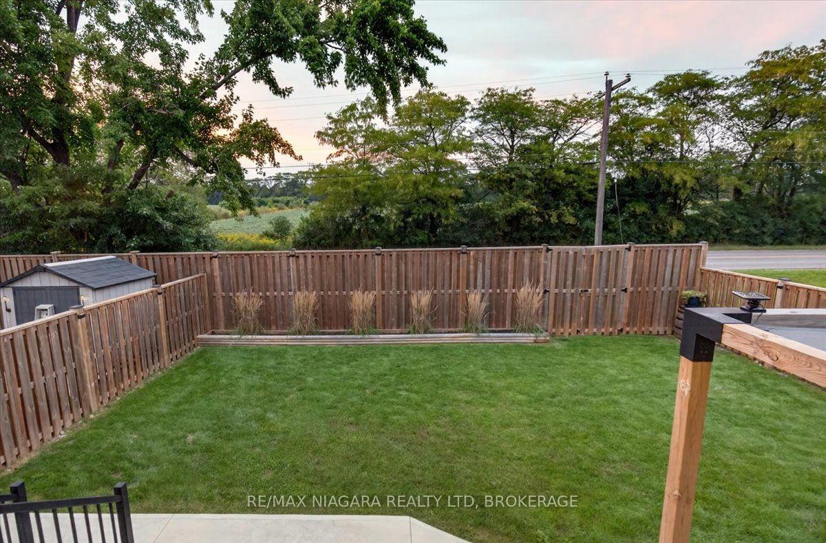 Photo 52 of 7331 Sherrilee Crescent, Niagara Falls, Brown — HOMEH