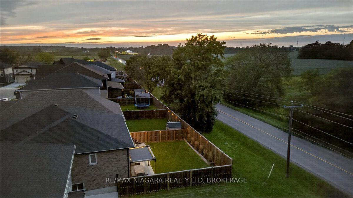 Photo 53 of 7331 Sherrilee Crescent, Niagara Falls, Brown — HOMEH