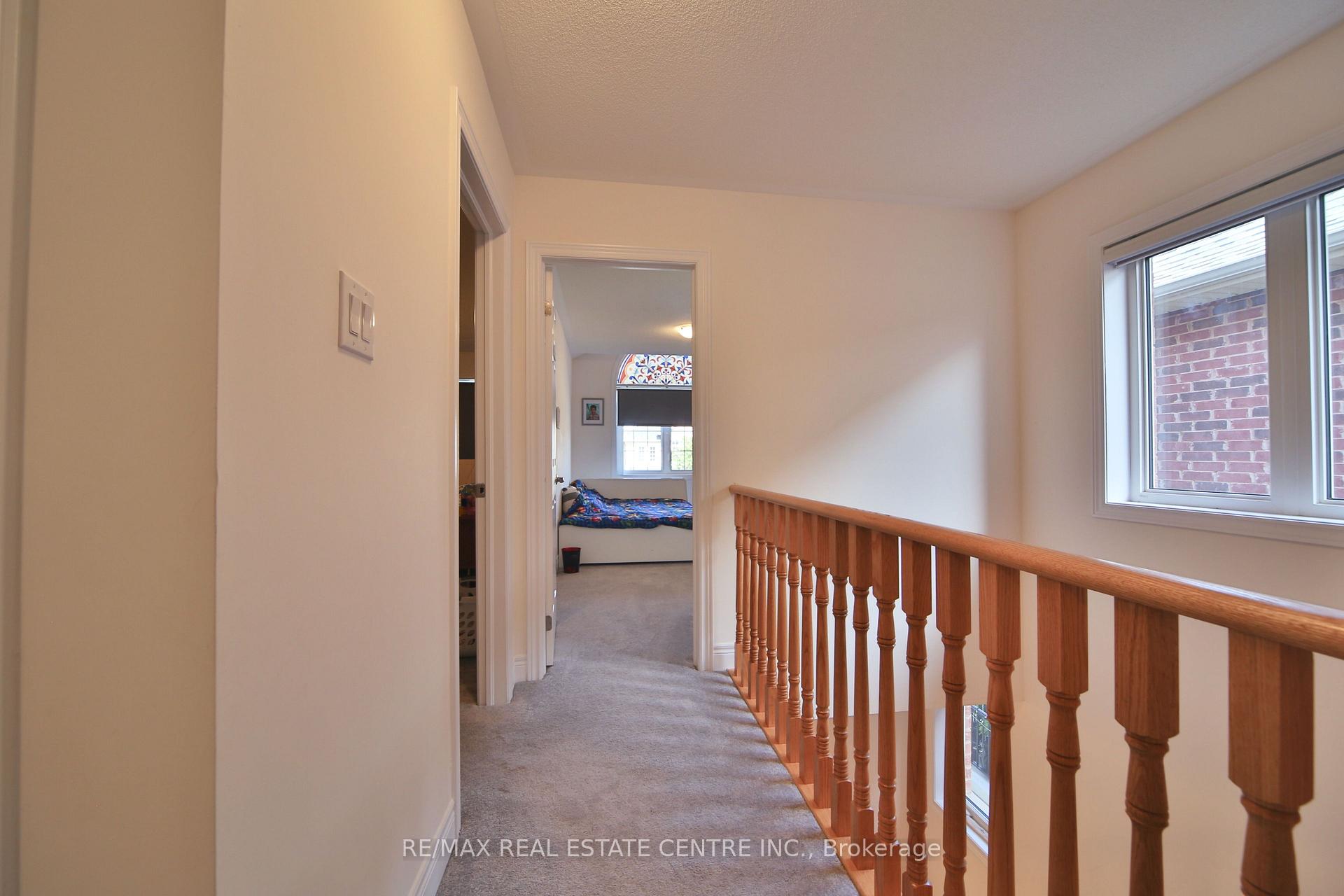 Photo 21 of 106 Branigan Crescent, Halton Hills, Georgetown — HOMEH