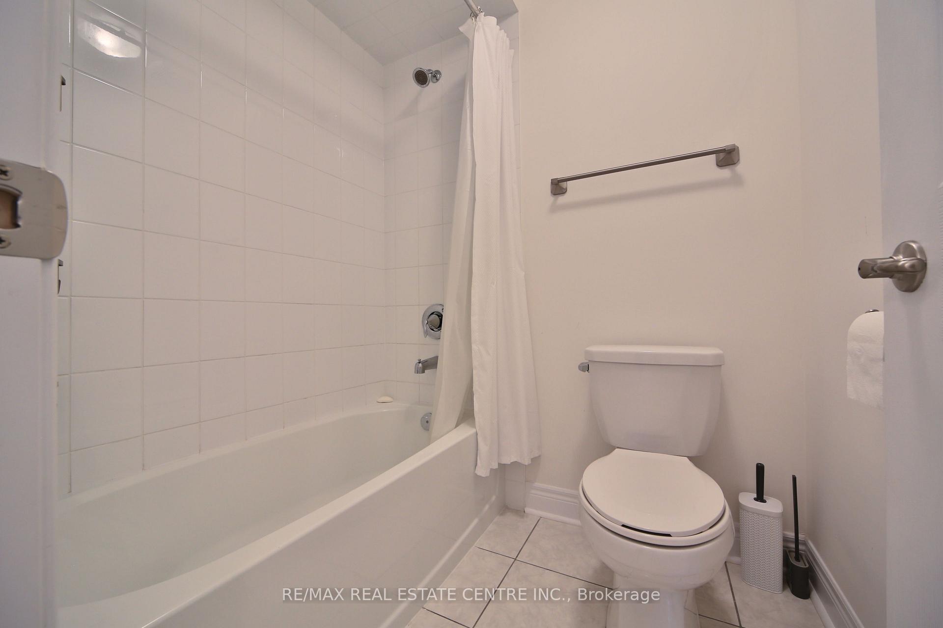 Photo 27 of 106 Branigan Crescent, Halton Hills, Georgetown — HOMEH