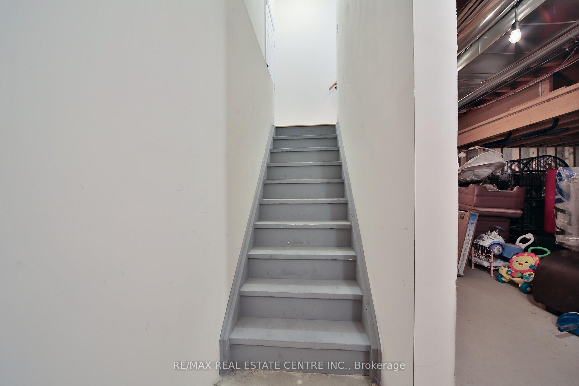 Photo 38 of 106 Branigan Crescent, Halton Hills, Georgetown — HOMEH
