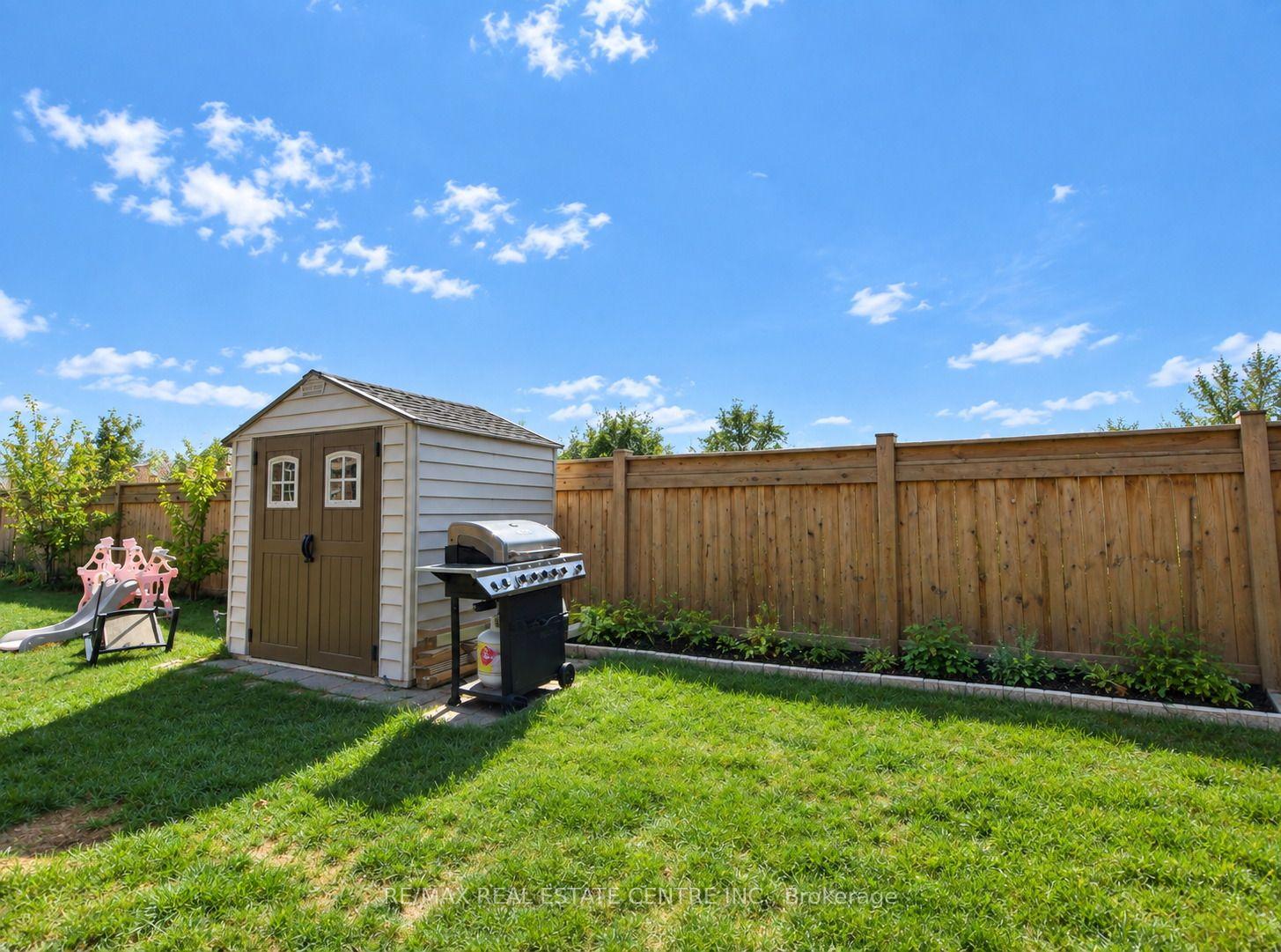 Photo 40 of 106 Branigan Crescent, Halton Hills, Georgetown — HOMEH