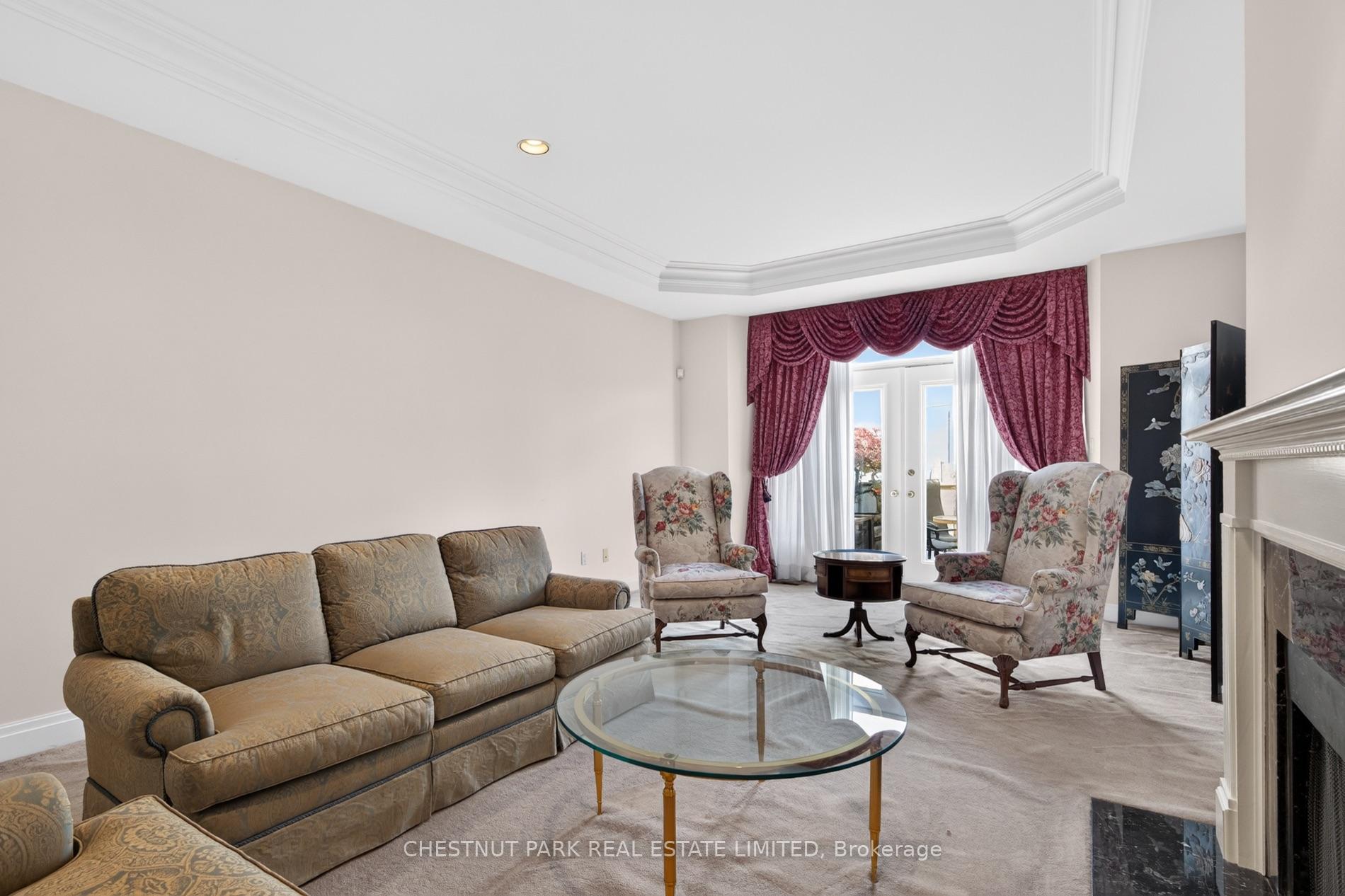 Photo 8 of 248 Spadina Road, Toronto, Casa Loma — HOMEH