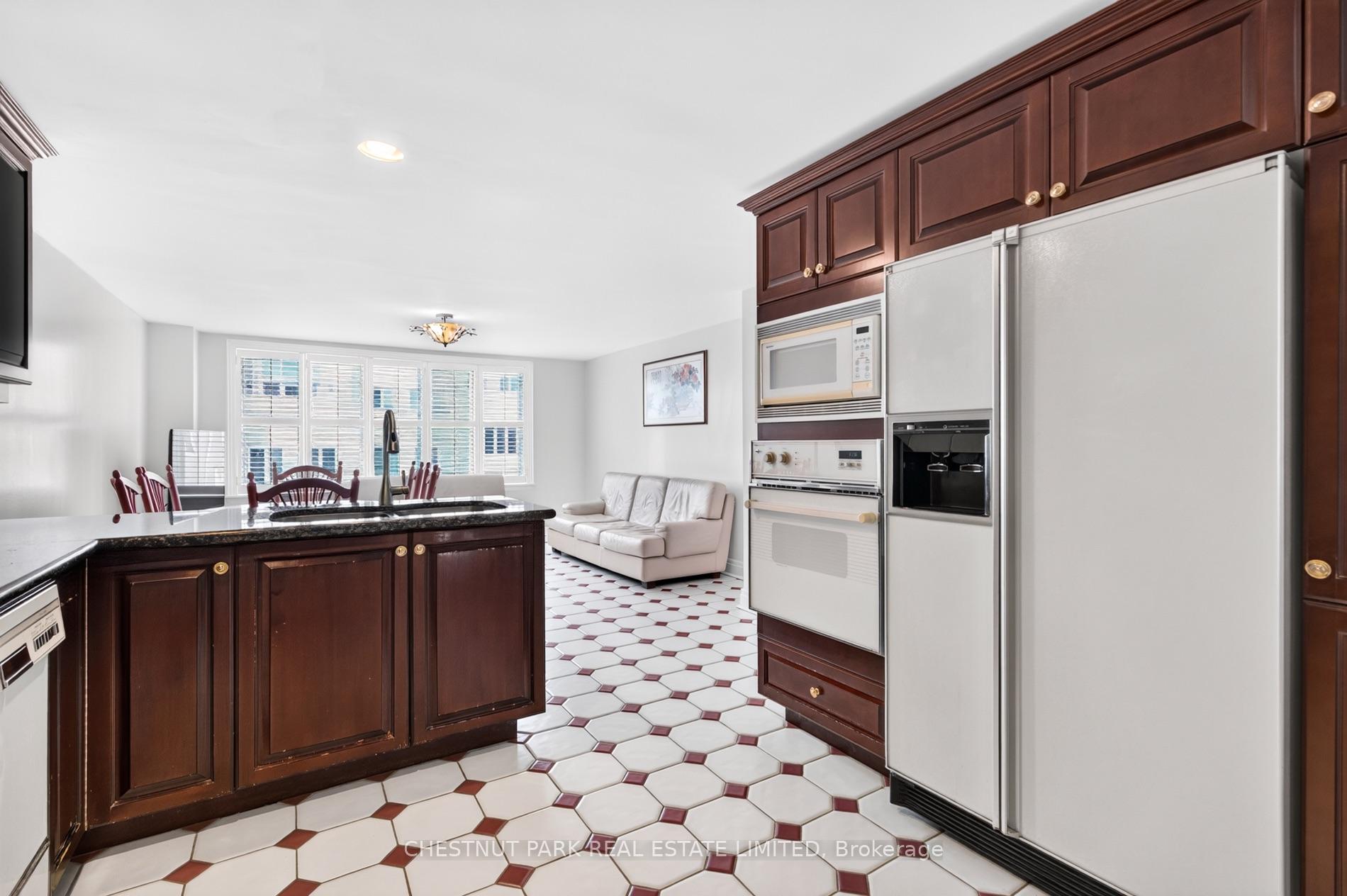Photo 17 of 248 Spadina Road, Toronto, Casa Loma — HOMEH