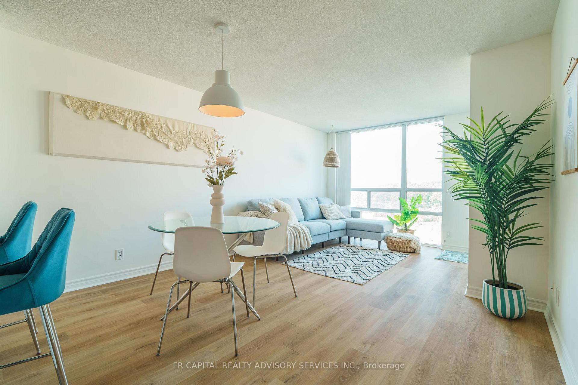 Photo of Unit 1102, 68 Grangeway Avenue