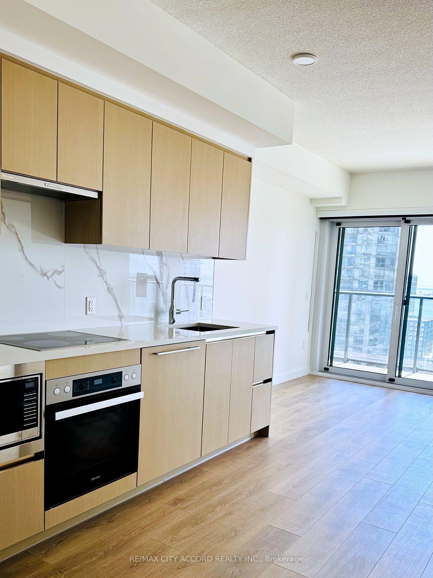 Front of Unit 1906, 1 Concord Cityplace Way