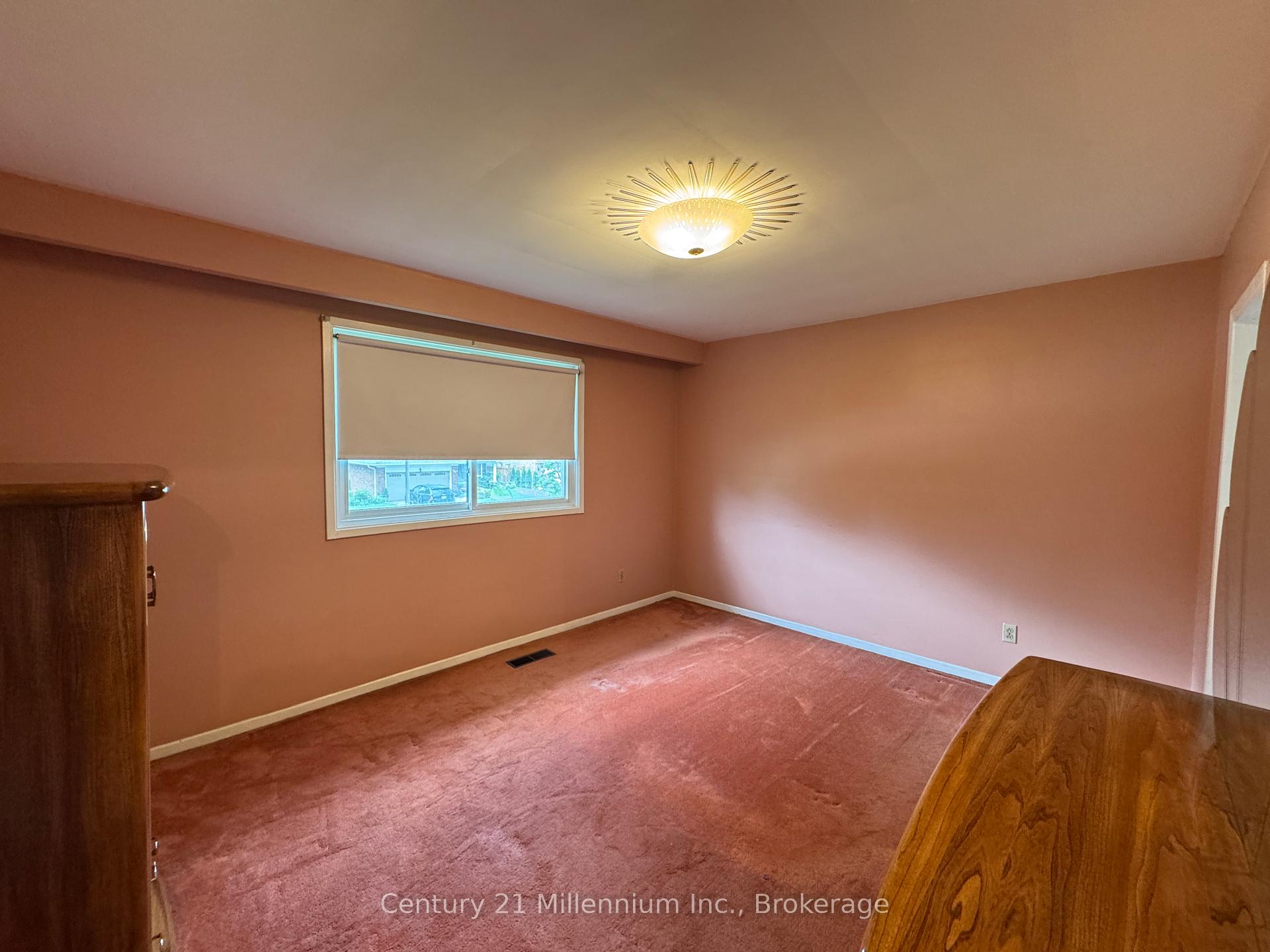 Photo 20 of 353 Chantenay Drive, Mississauga, Cooksville — HOMEH
