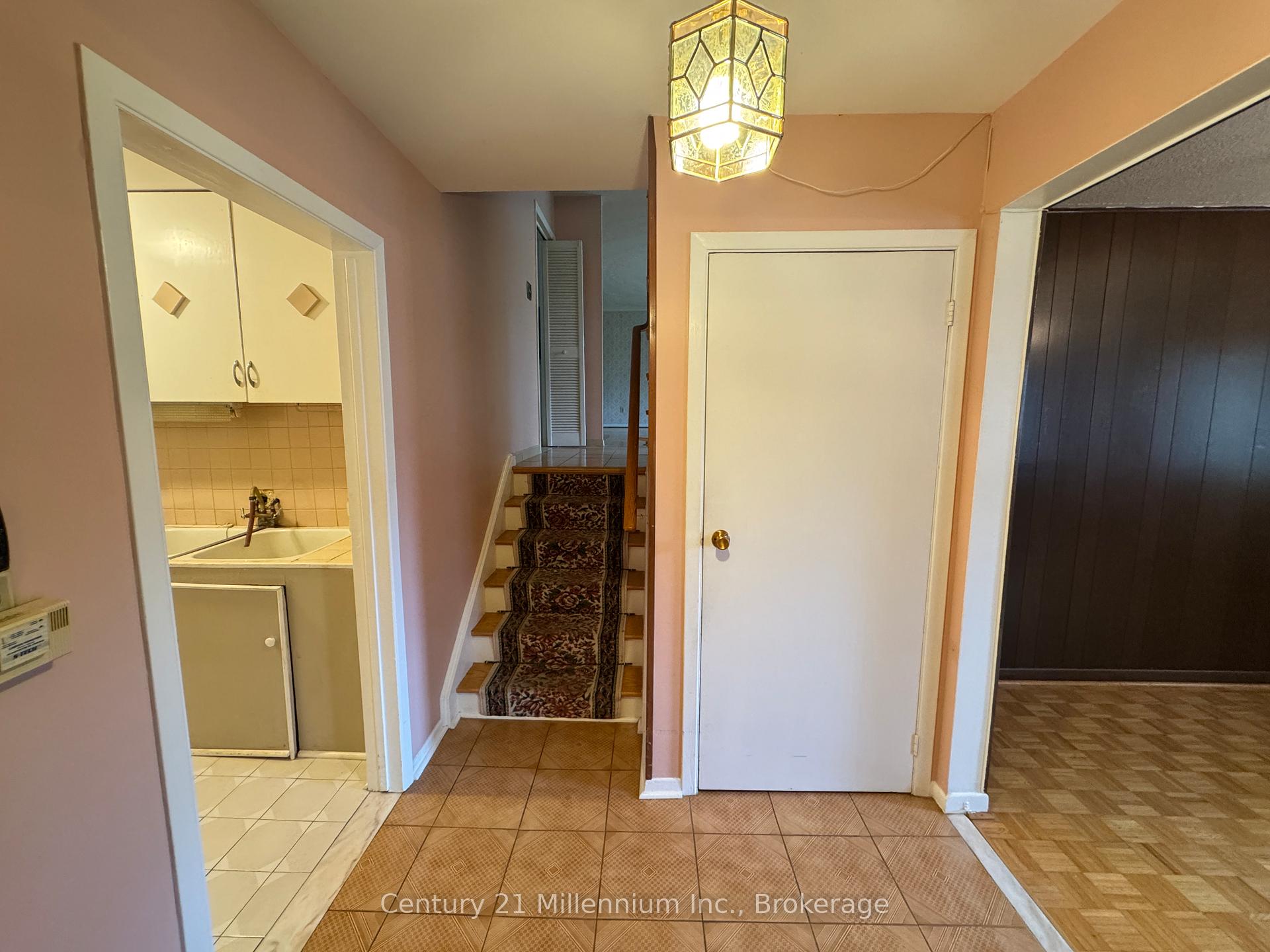 Photo 26 of 353 Chantenay Drive, Mississauga, Cooksville — HOMEH