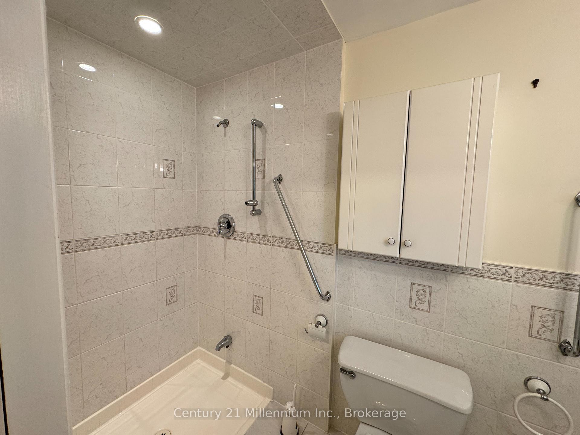 Photo 32 of 353 Chantenay Drive, Mississauga, Cooksville — HOMEH