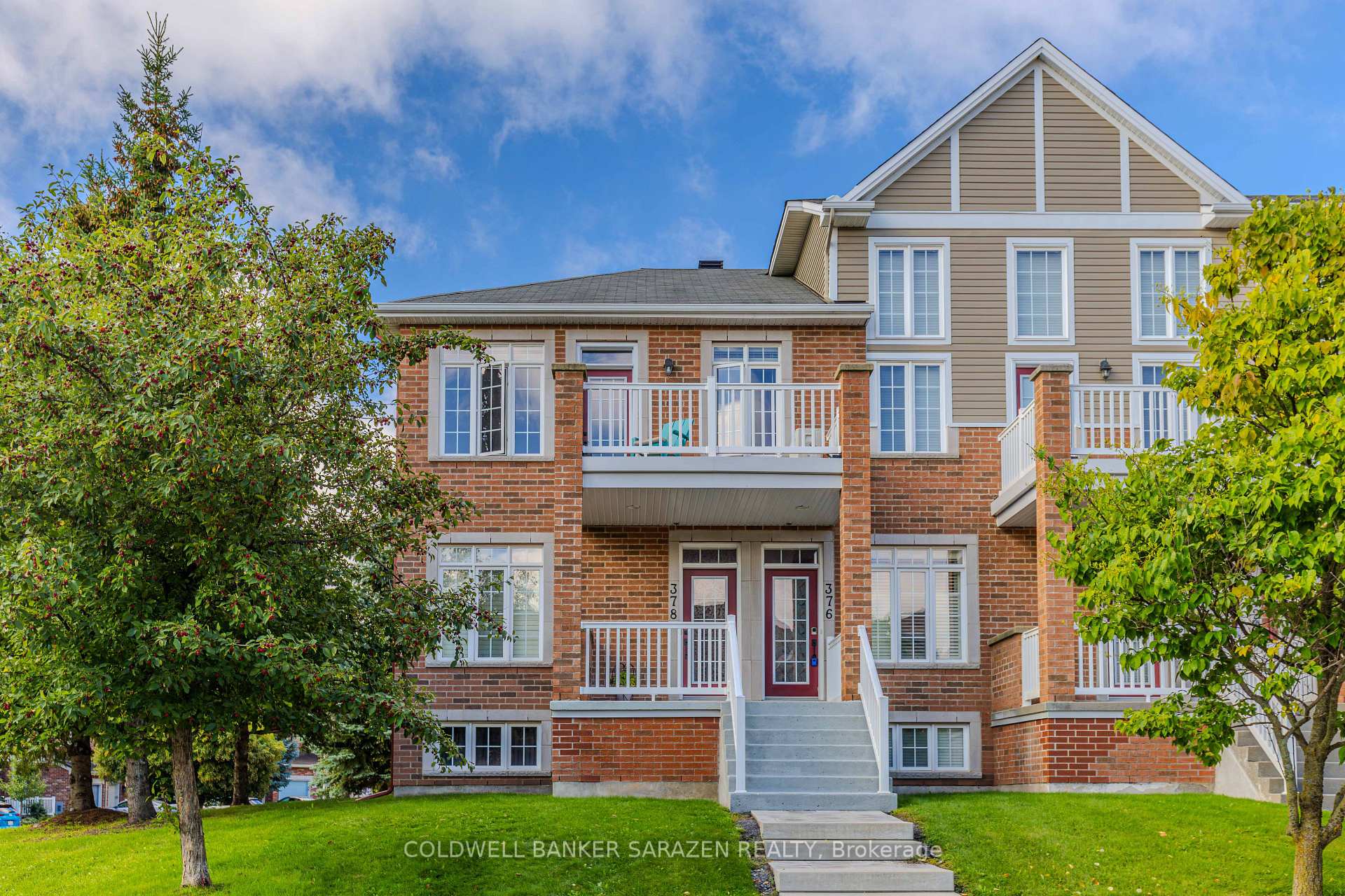 Front of 376 Royal Fern Way