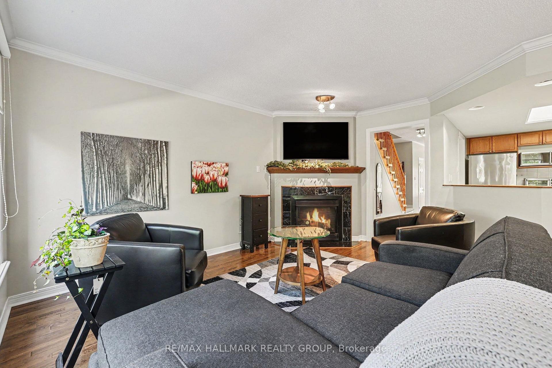 Photo 3 of 21 Nobleton Avenue, Ottawa, Hunt Club Park — HOMEH
