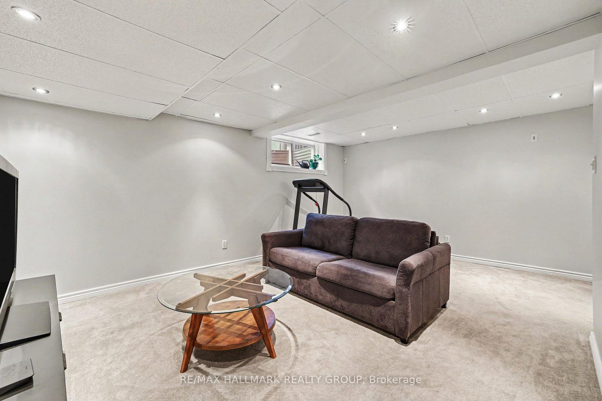 Photo 19 of 21 Nobleton Avenue, Ottawa, Hunt Club Park — HOMEH