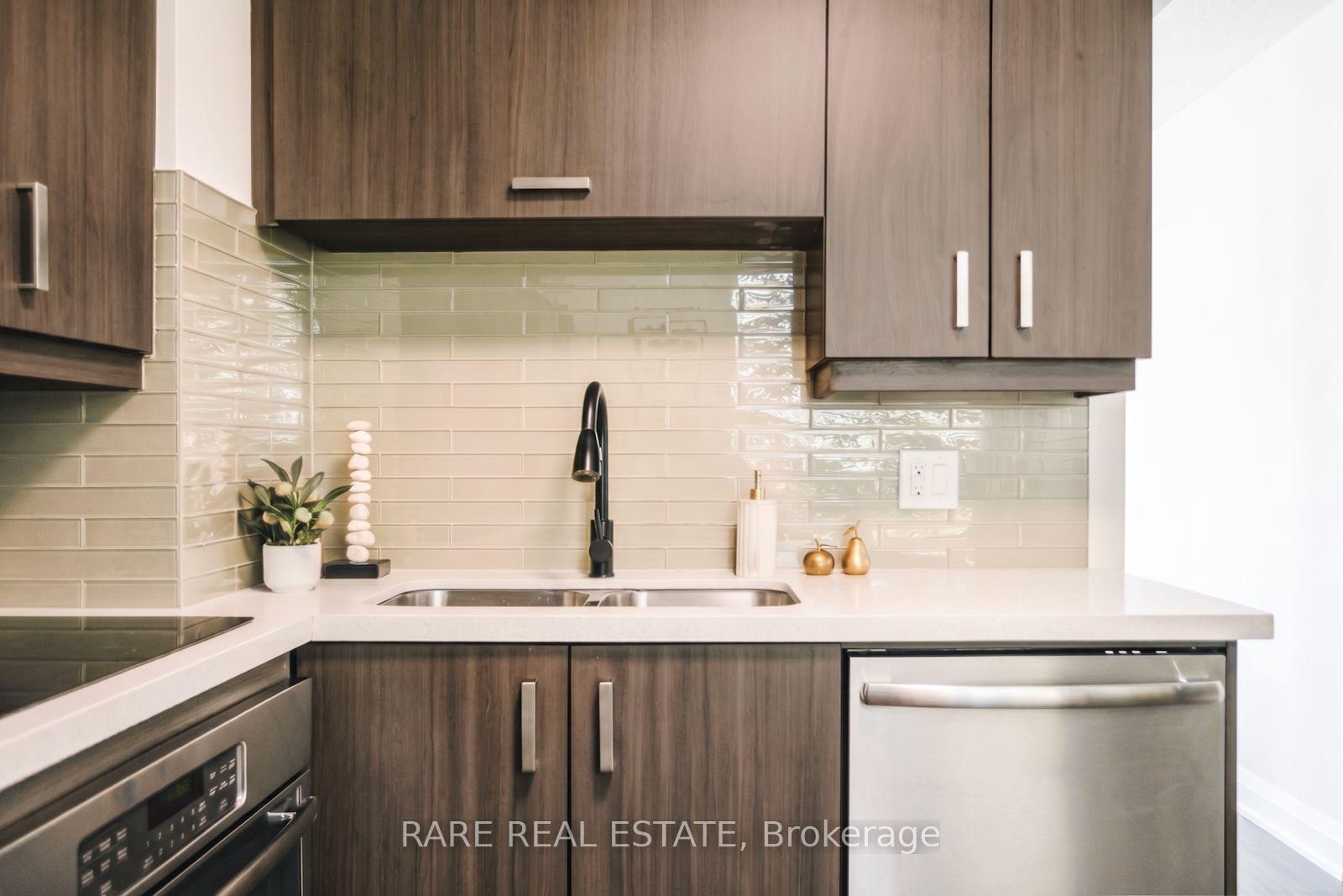 Photo 21 of Unit 217, 18 Uptown Drive, Markham, Unionville — HOMEH