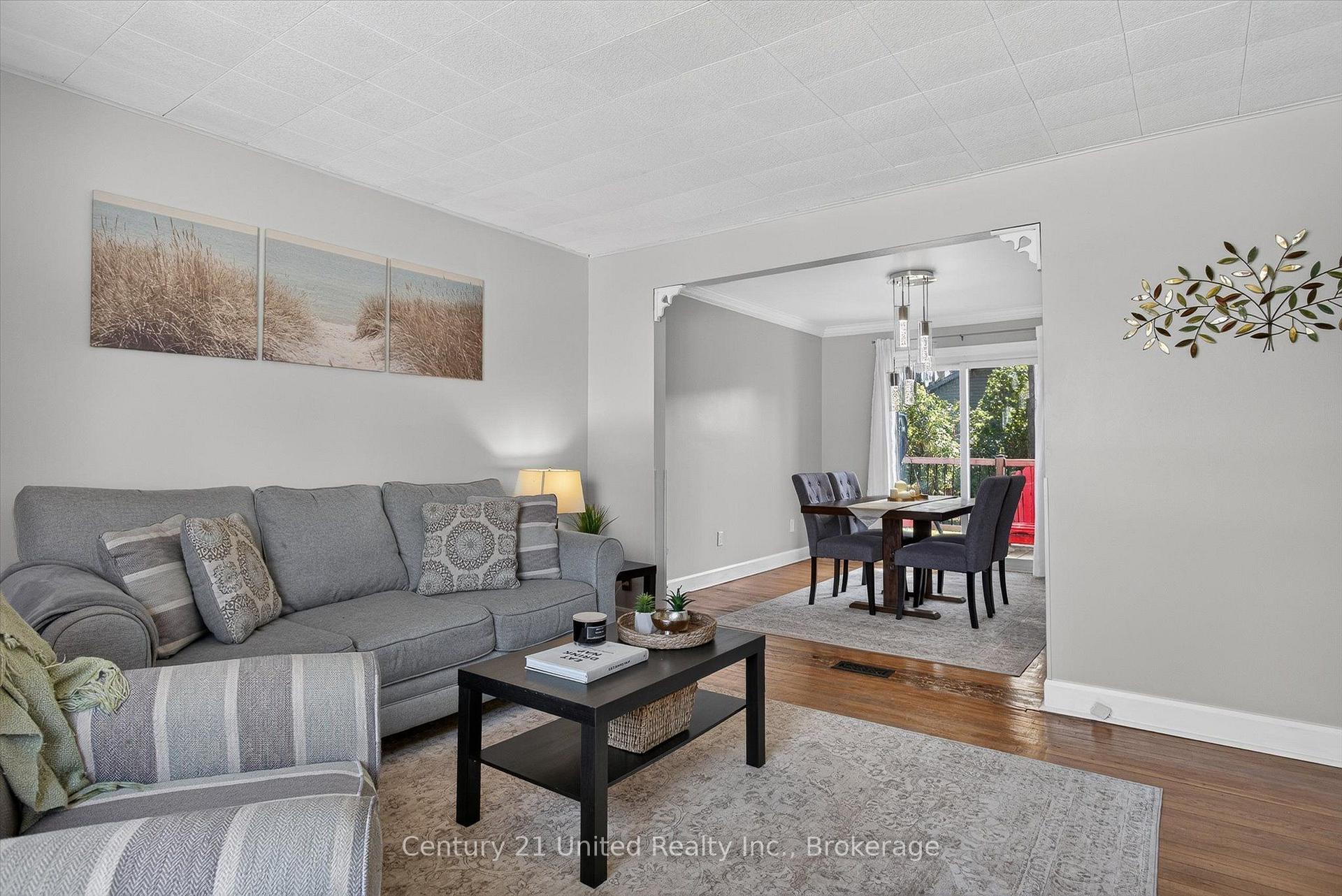 Photo 6 of 679 Hawley Street, Peterborough, Otonabee Ward 1 — HOMEH