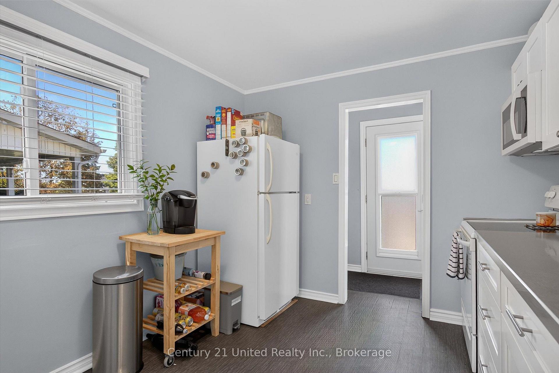 Photo 14 of 679 Hawley Street, Peterborough, Otonabee Ward 1 — HOMEH