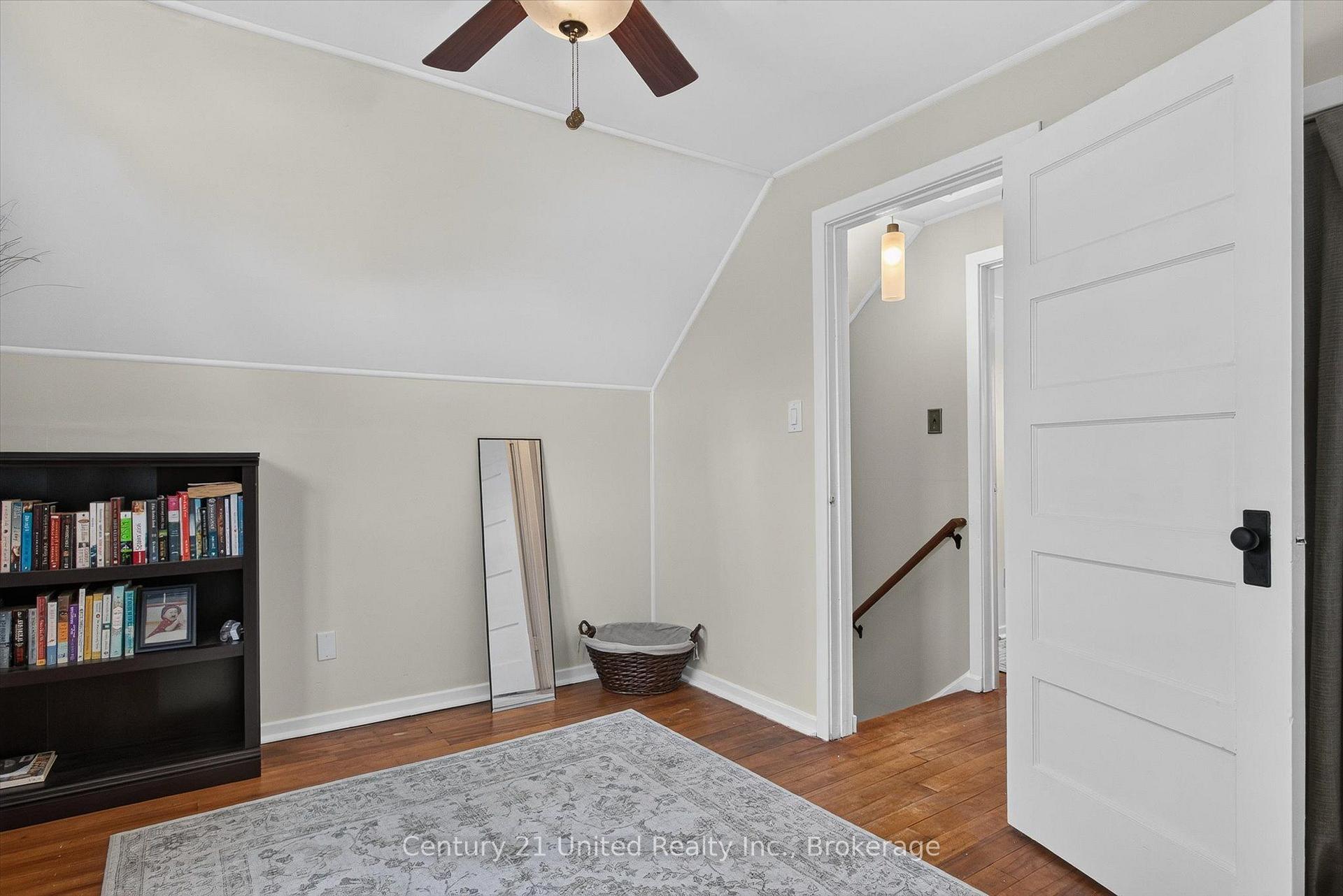 Photo 24 of 679 Hawley Street, Peterborough, Otonabee Ward 1 — HOMEH