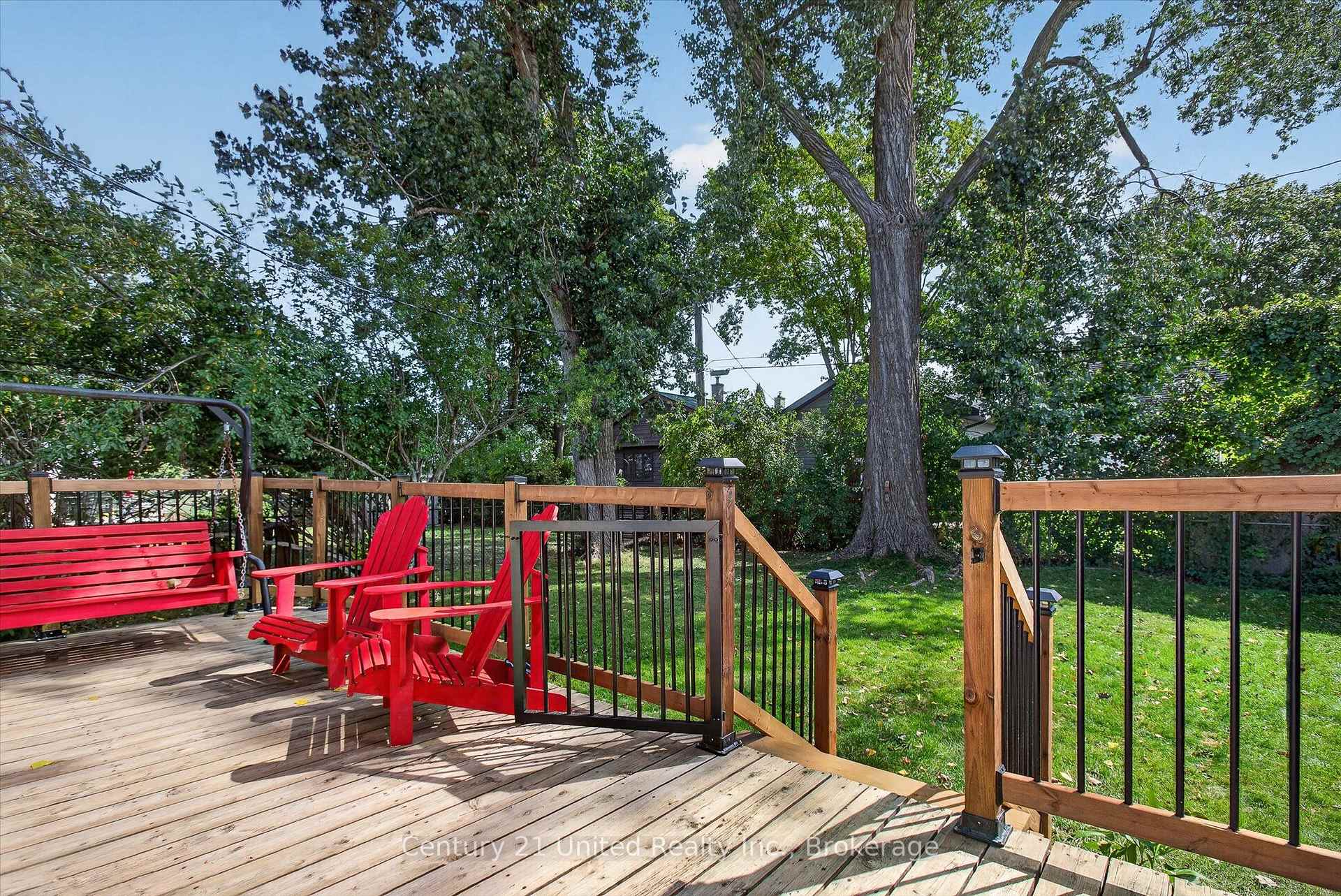 Photo 36 of 679 Hawley Street, Peterborough, Otonabee Ward 1 — HOMEH