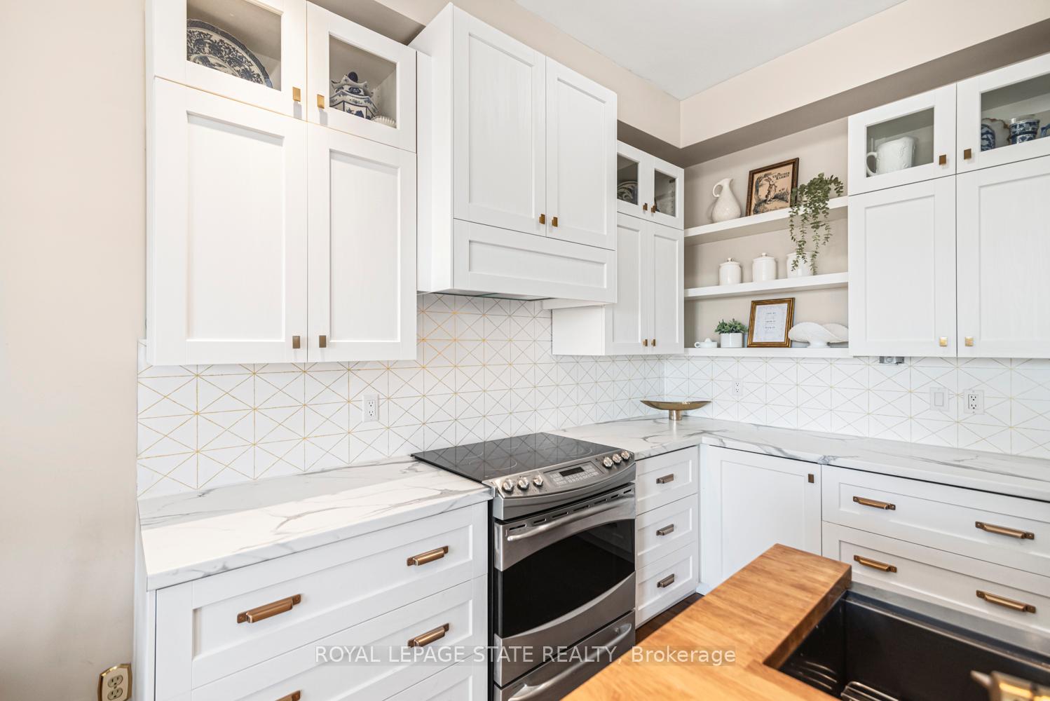Photo 10 of Unit 311, 262 Dundas Street E, Hamilton, Waterdown — HOMEH