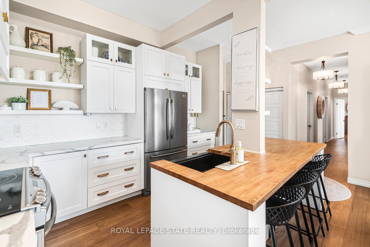 Photo 11 of Unit 311, 262 Dundas Street E, Hamilton, Waterdown — HOMEH