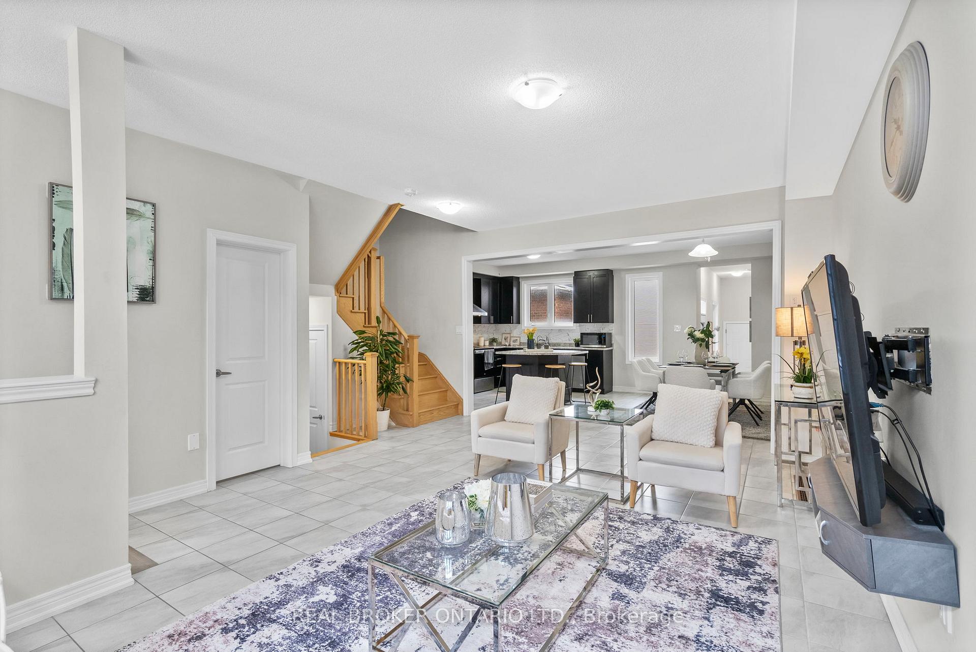 Photo 9 of 222 Coronation Road, Whitby, Rural Whitby — HOMEH