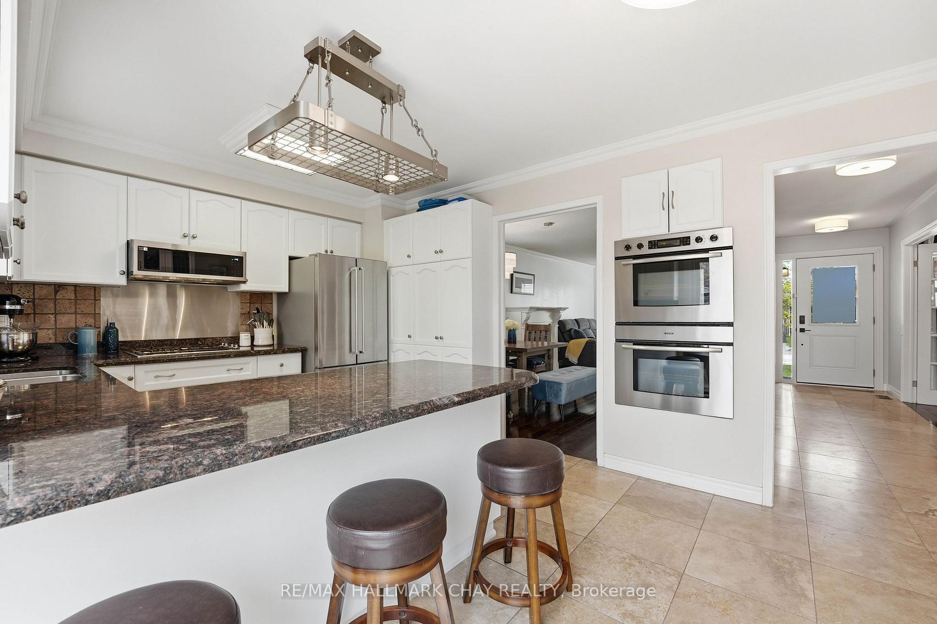 Photo 9 of 117 Brown Street, Barrie, Holly — HOMEH