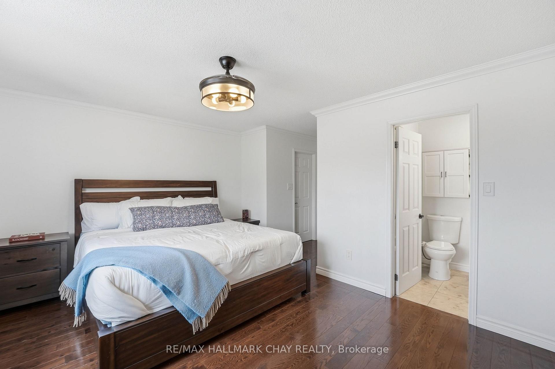 Photo 16 of 117 Brown Street, Barrie, Holly — HOMEH
