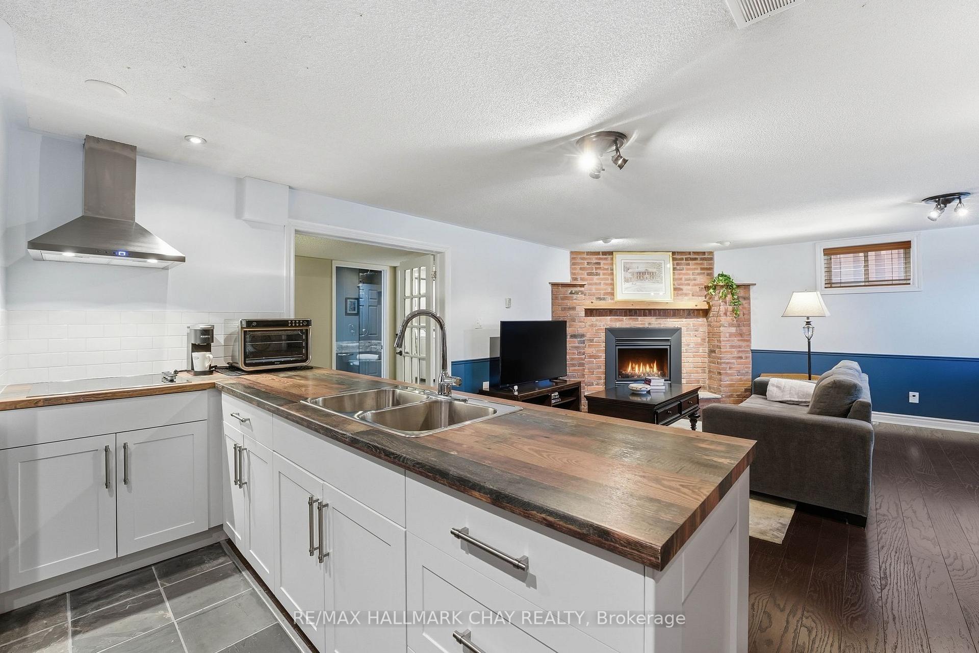 Photo 23 of 117 Brown Street, Barrie, Holly — HOMEH